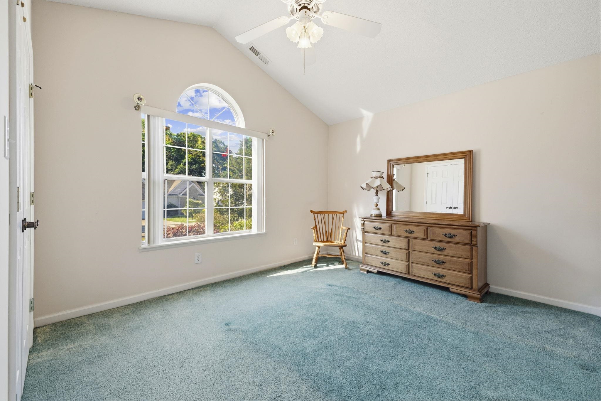 2443 Glen Dr. Property Photo 34