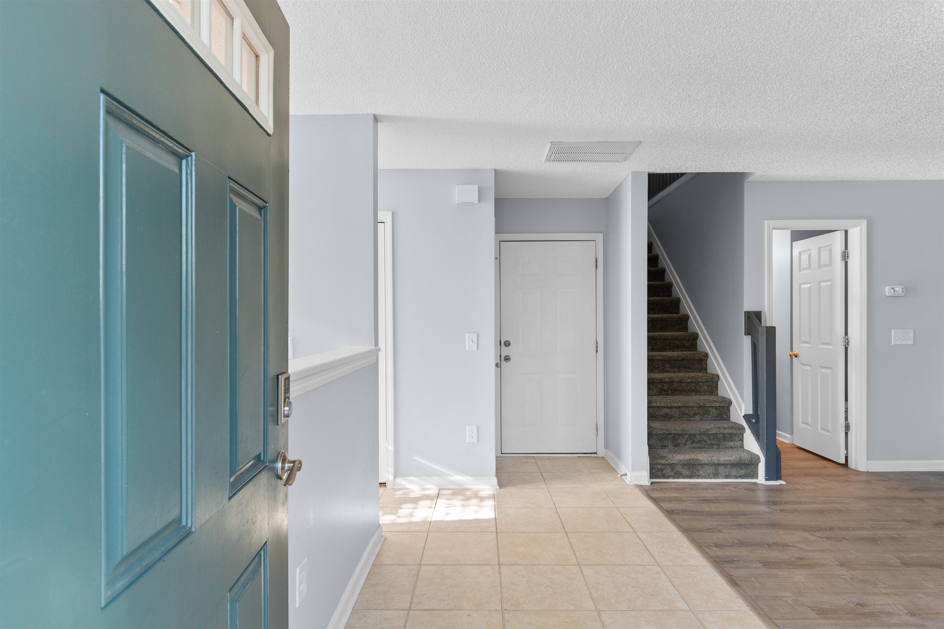 1090 Stanton Pl. Property Photo 4