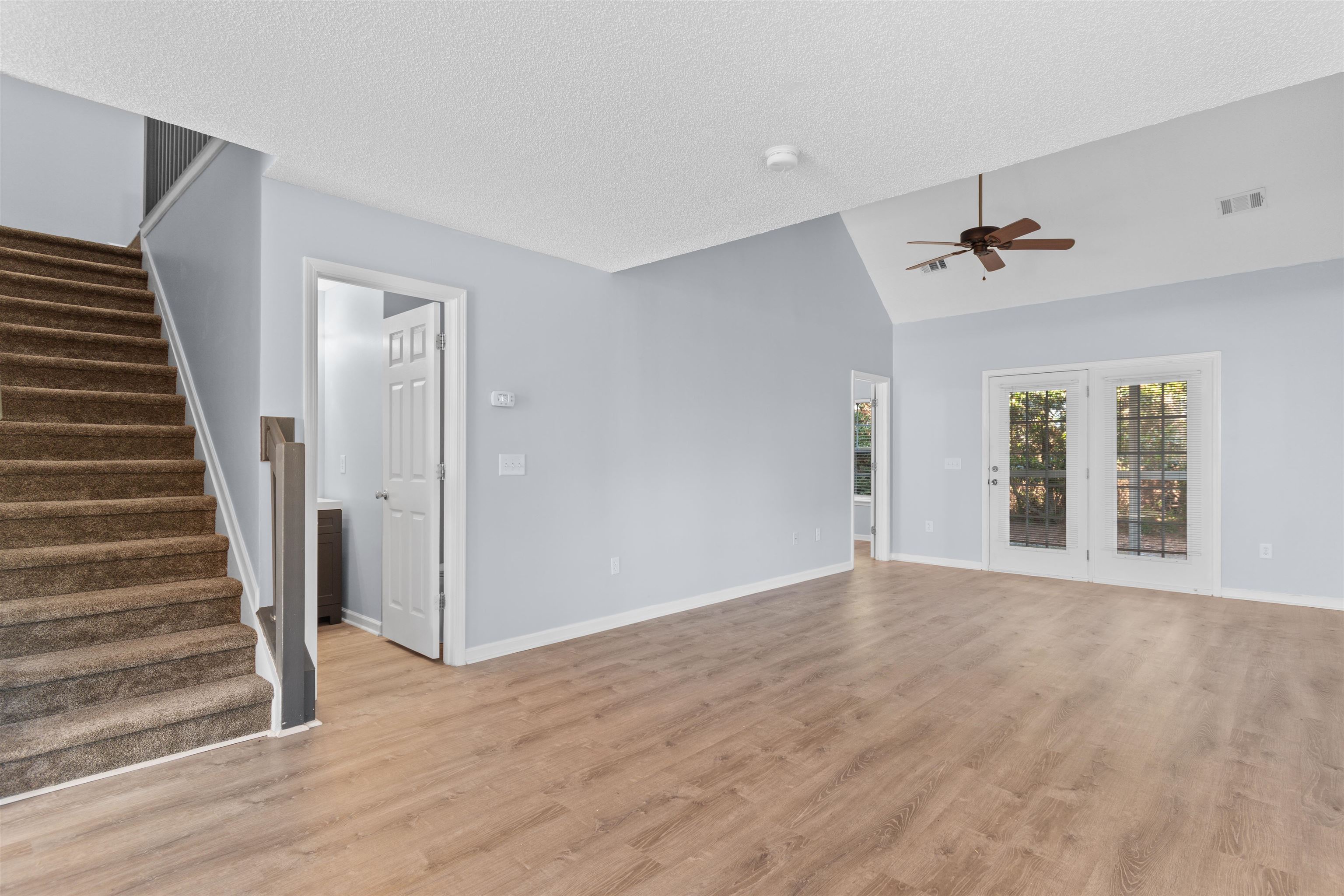 1090 Stanton Pl. Property Photo 11