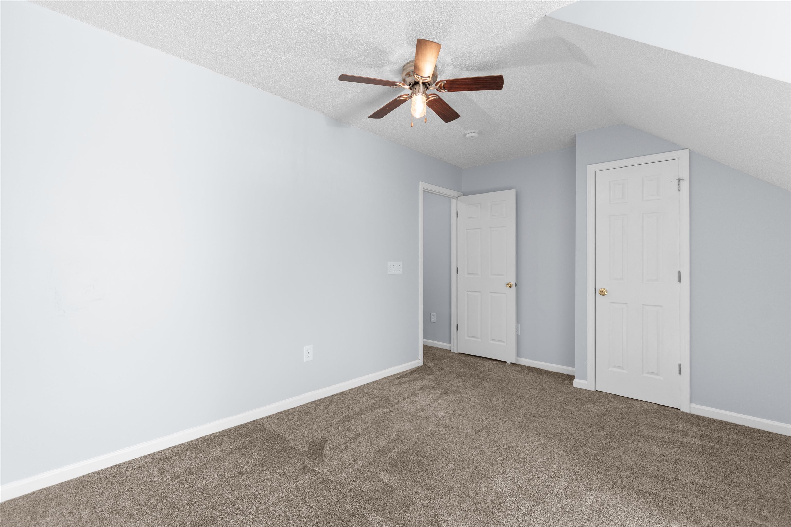 1090 Stanton Pl. Property Photo 23