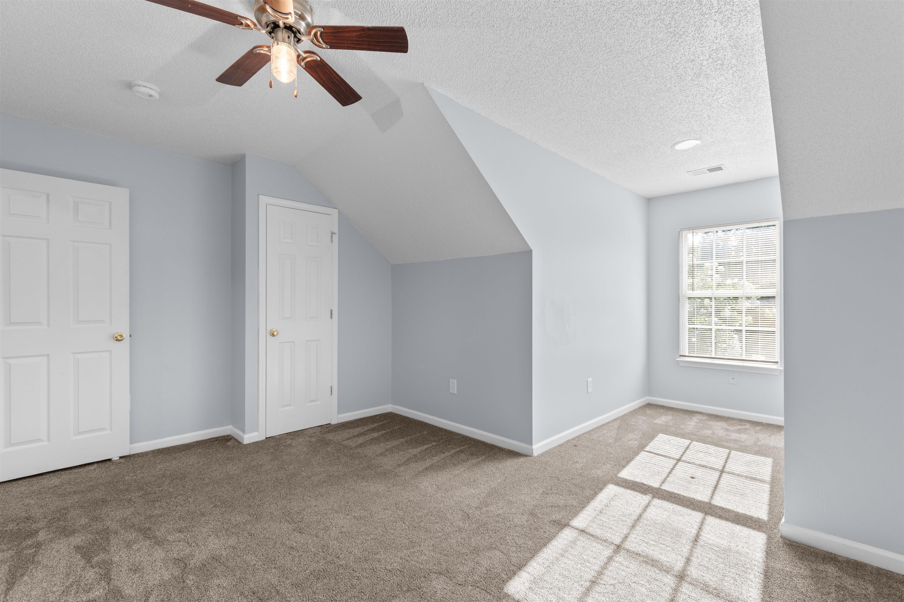 1090 Stanton Pl. Property Photo 24
