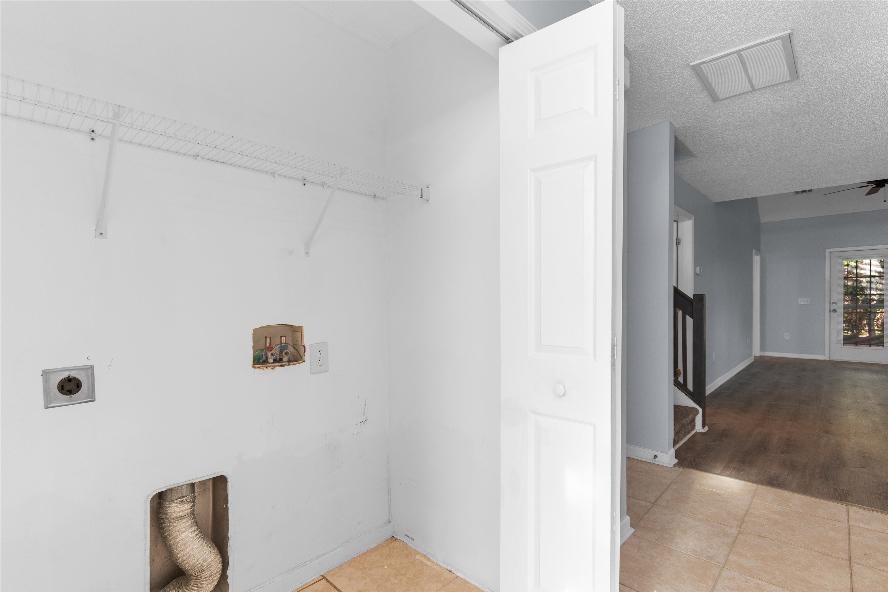 1090 Stanton Pl. Property Photo 29