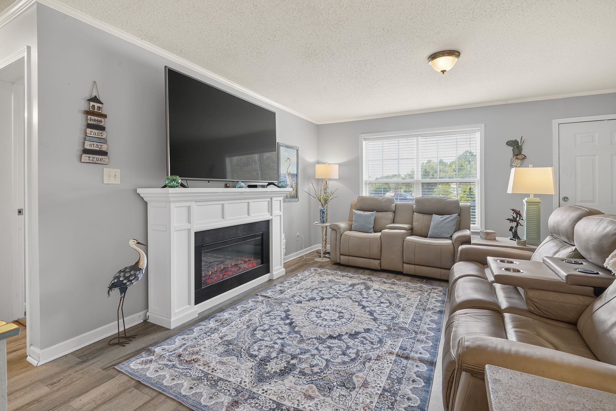 288 Stone Throw Dr. Property Photo 6