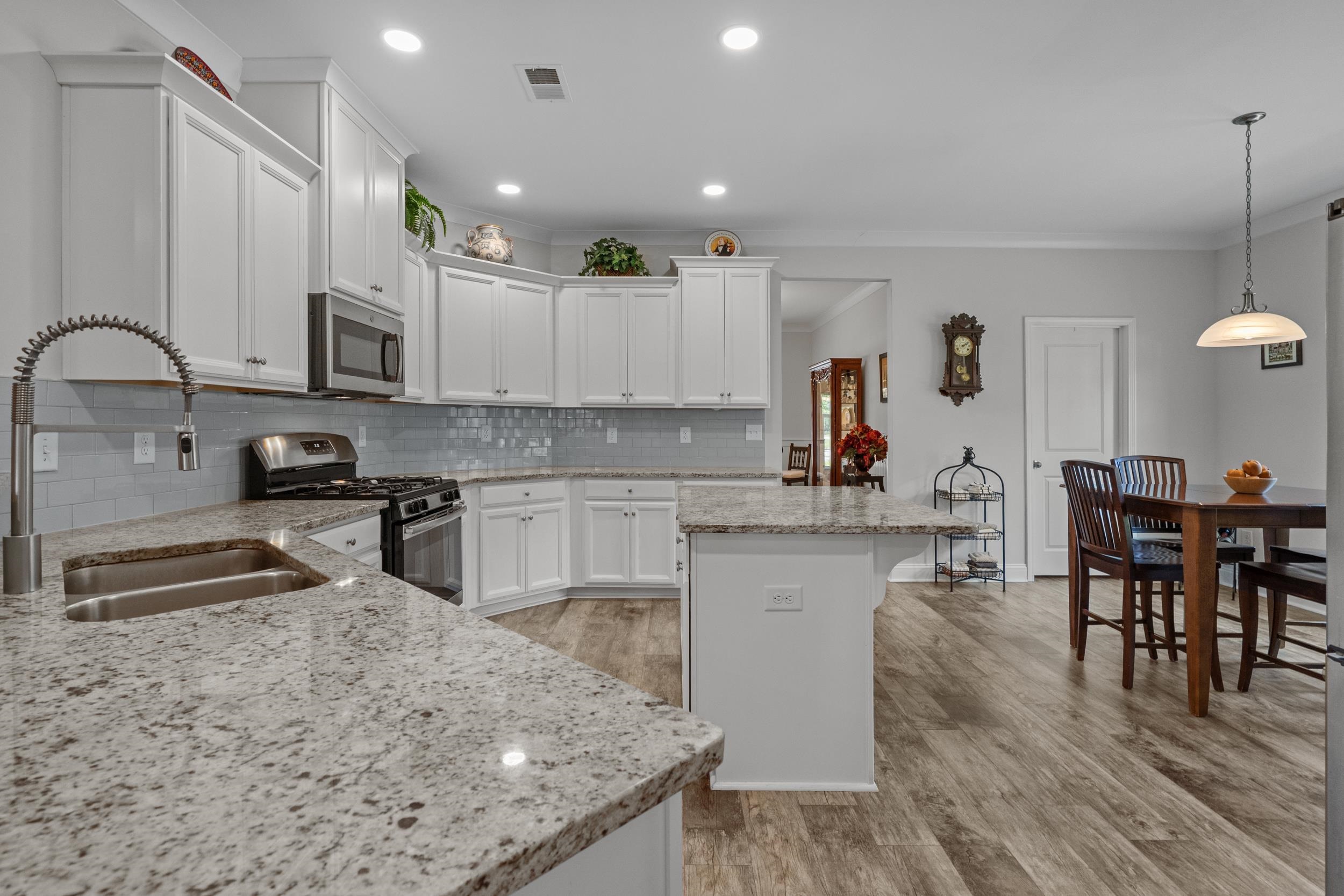 1004 Black Skimmer Dr. Property Photo 17
