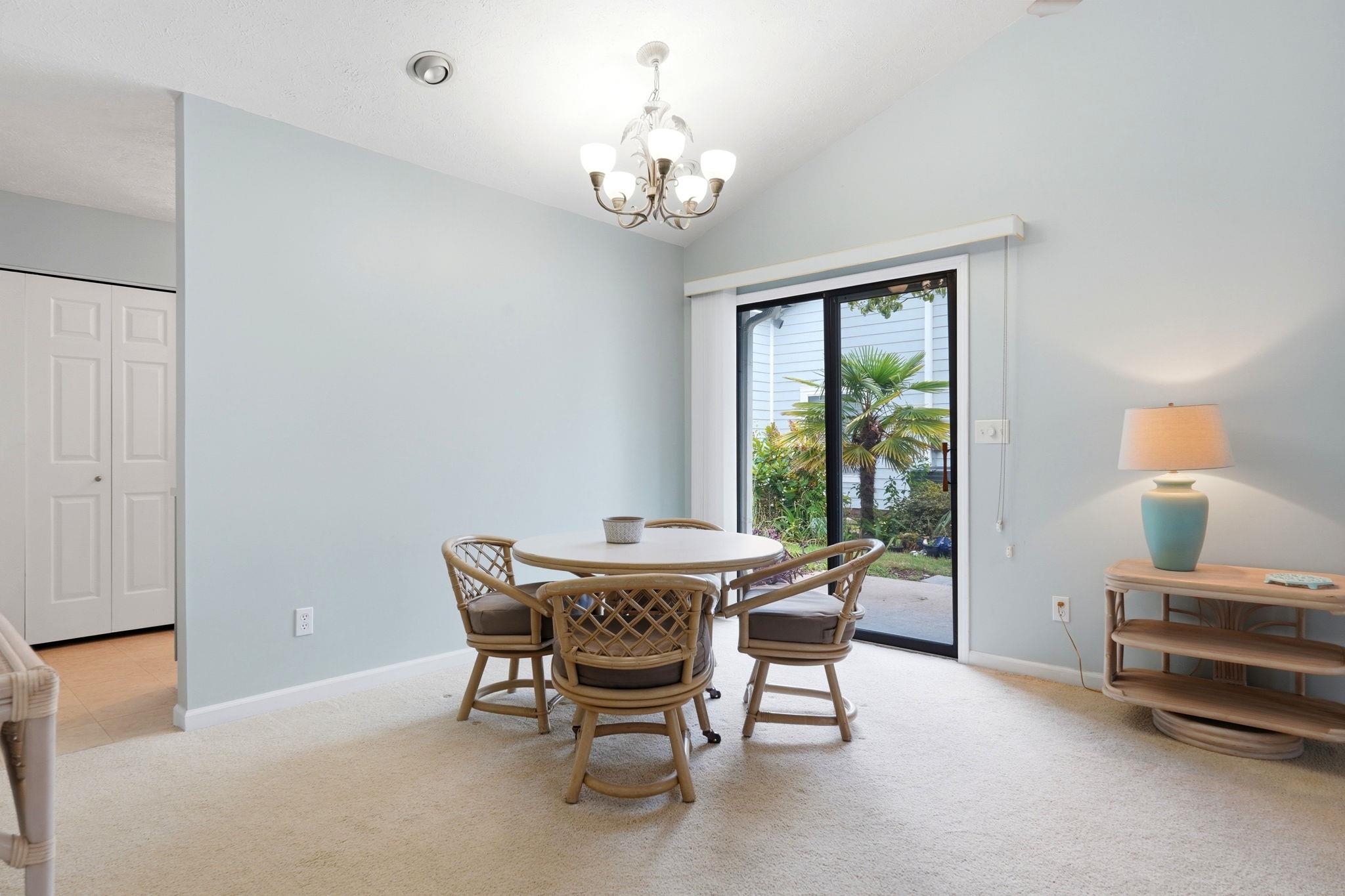 906 Tiffany Ln. Property Photo 10