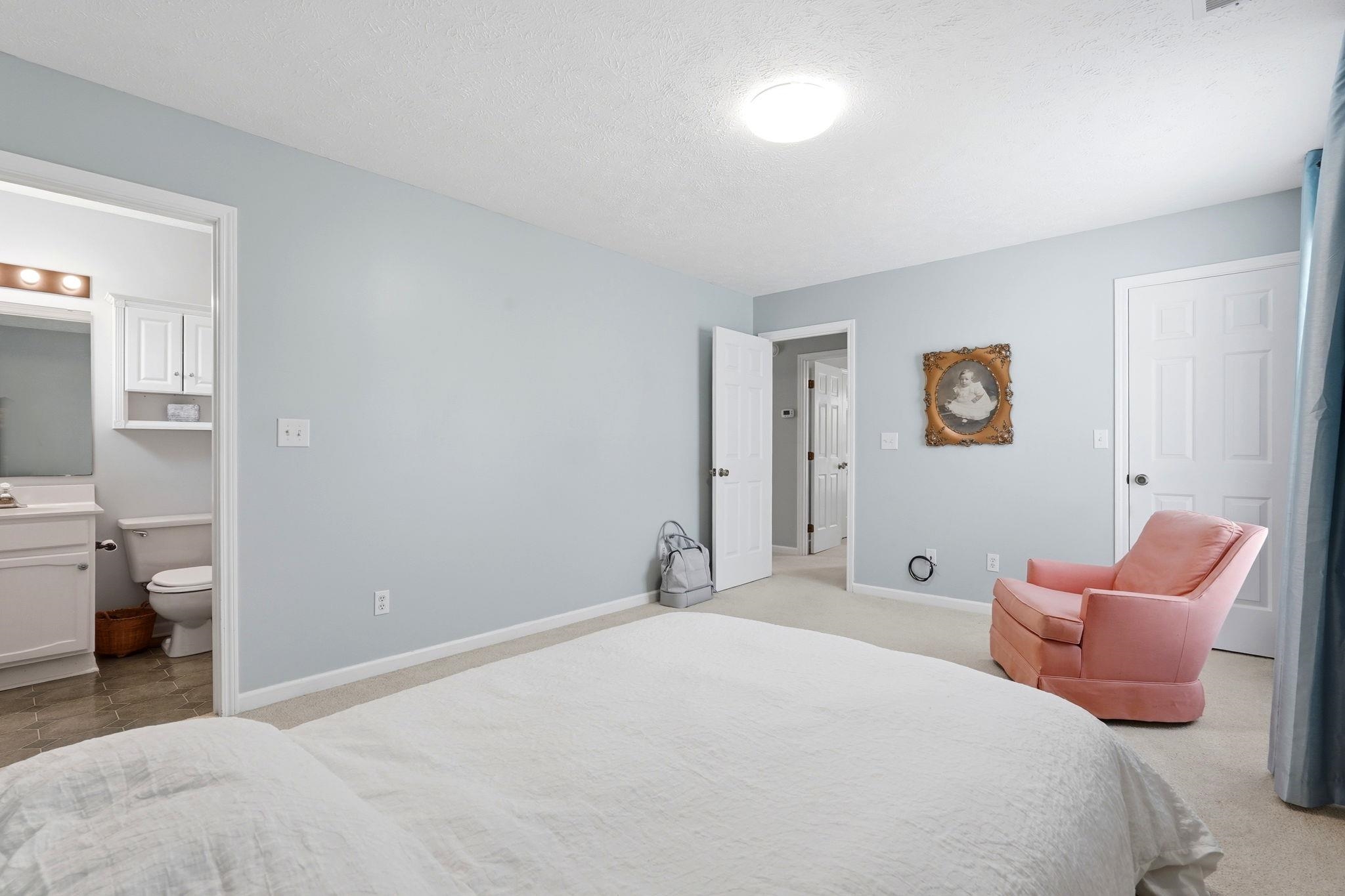 906 Tiffany Ln. Property Photo 17