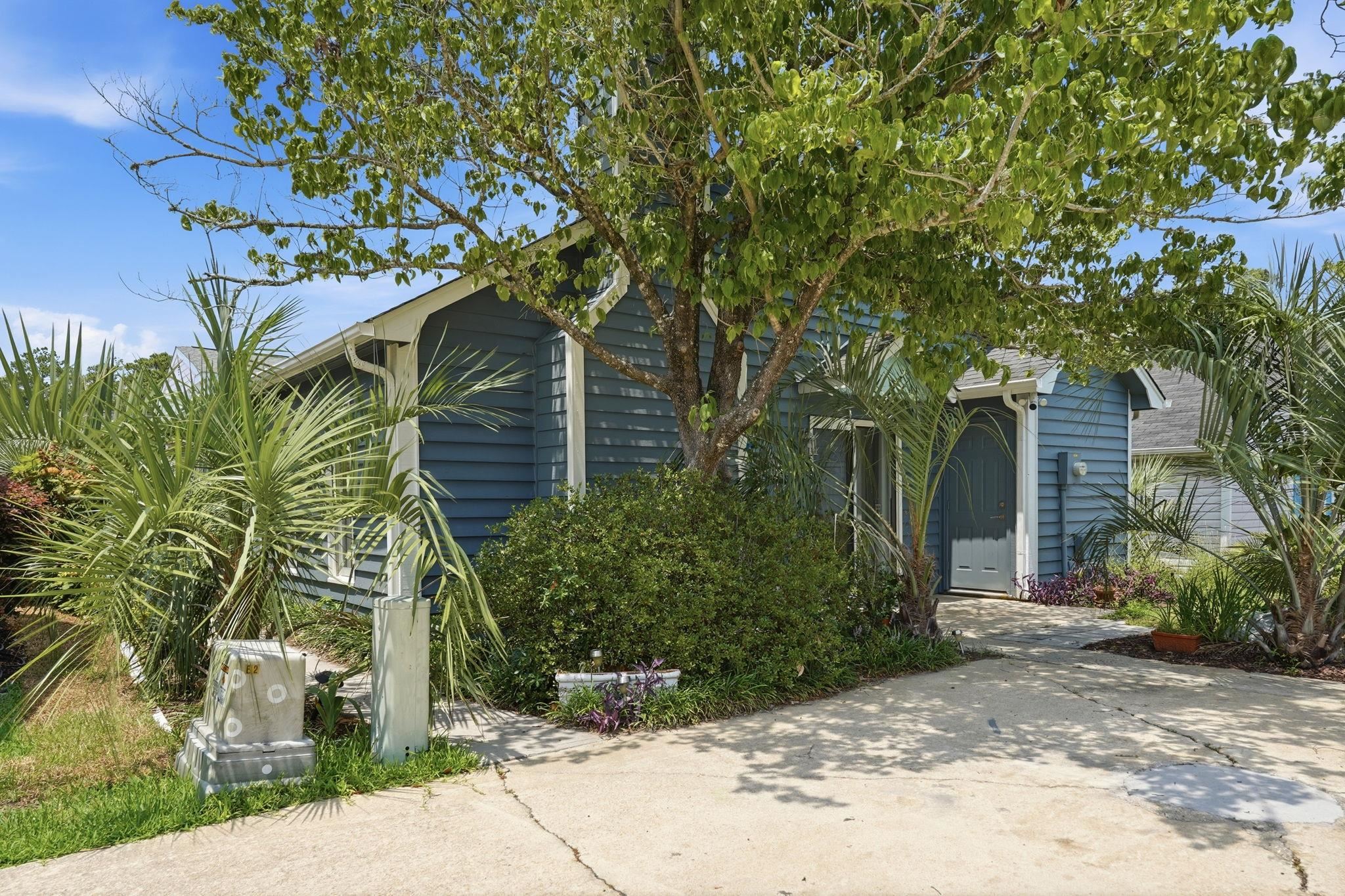 906 Tiffany Ln. Property Photo 23