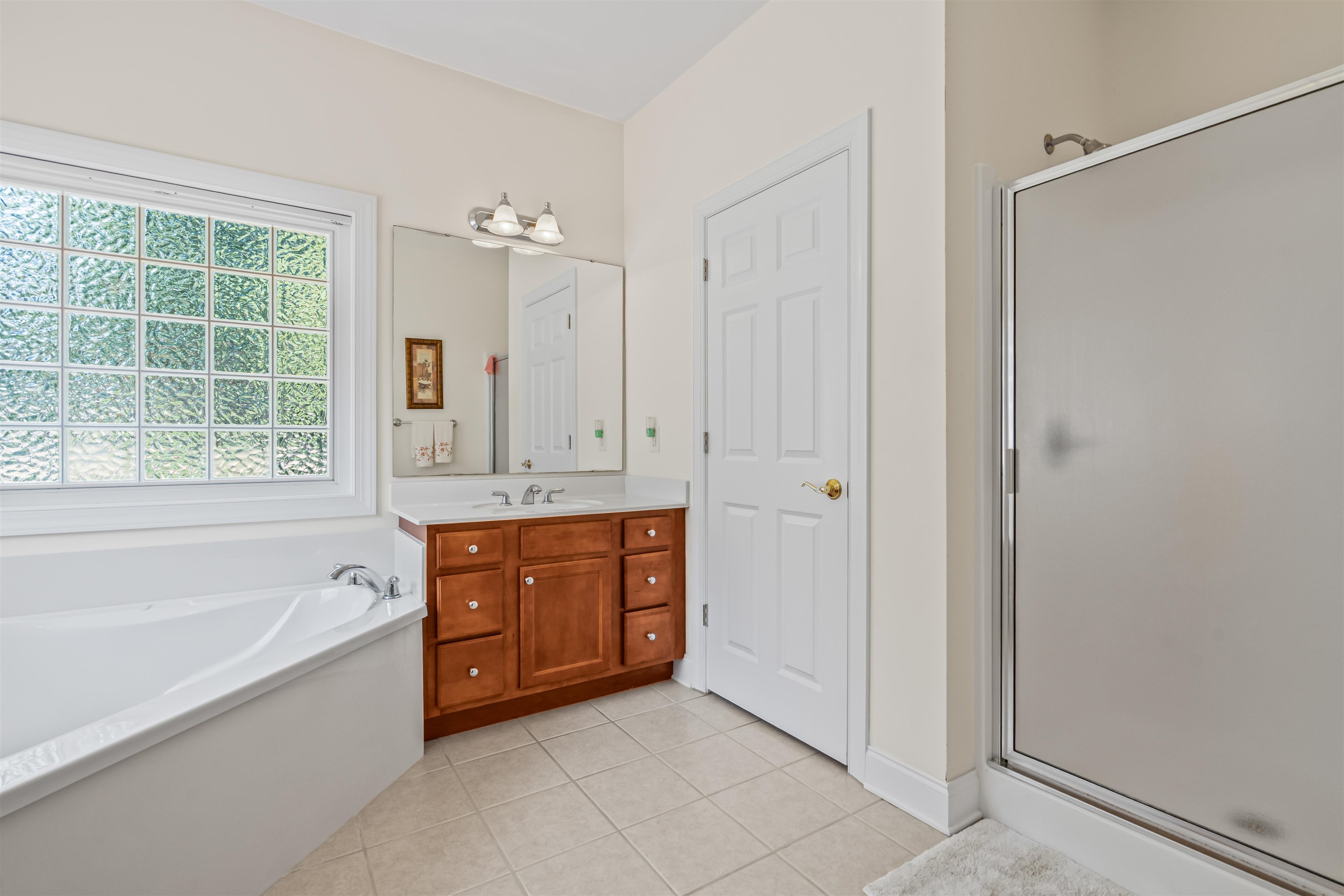 300 Russell Dr. Property Photo 22