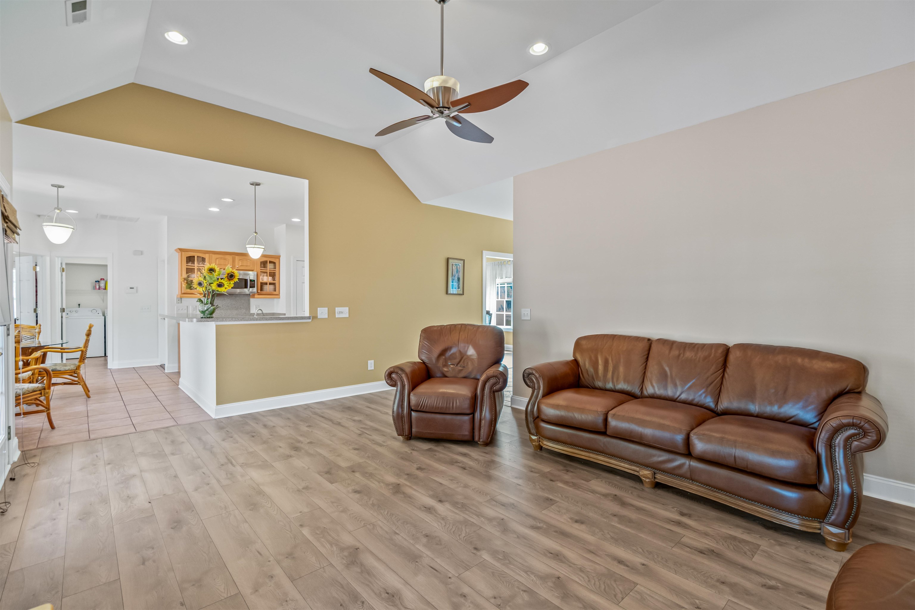 300 Russell Dr. Property Photo 30