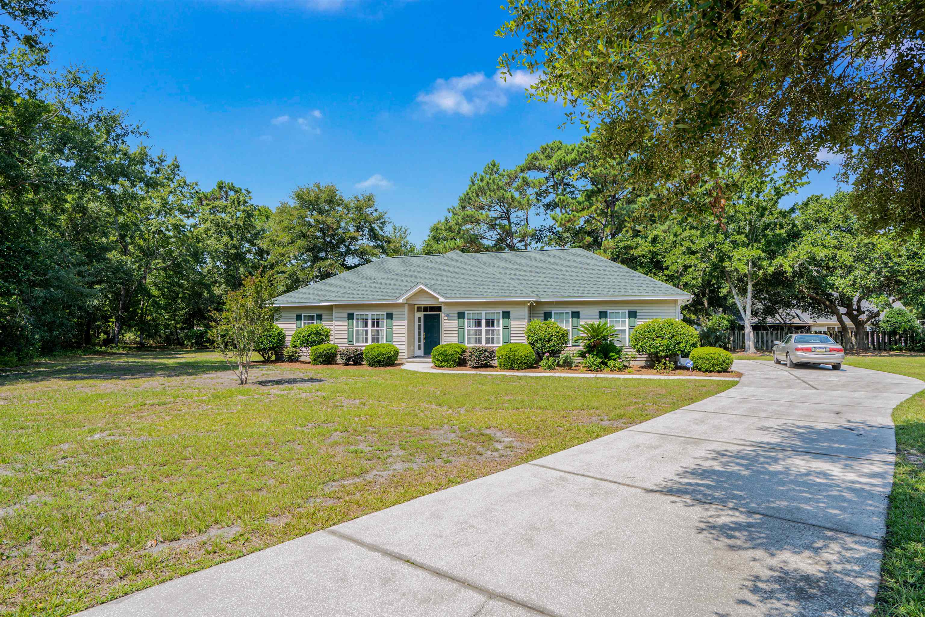 300 Russell Dr. Property Photo 36