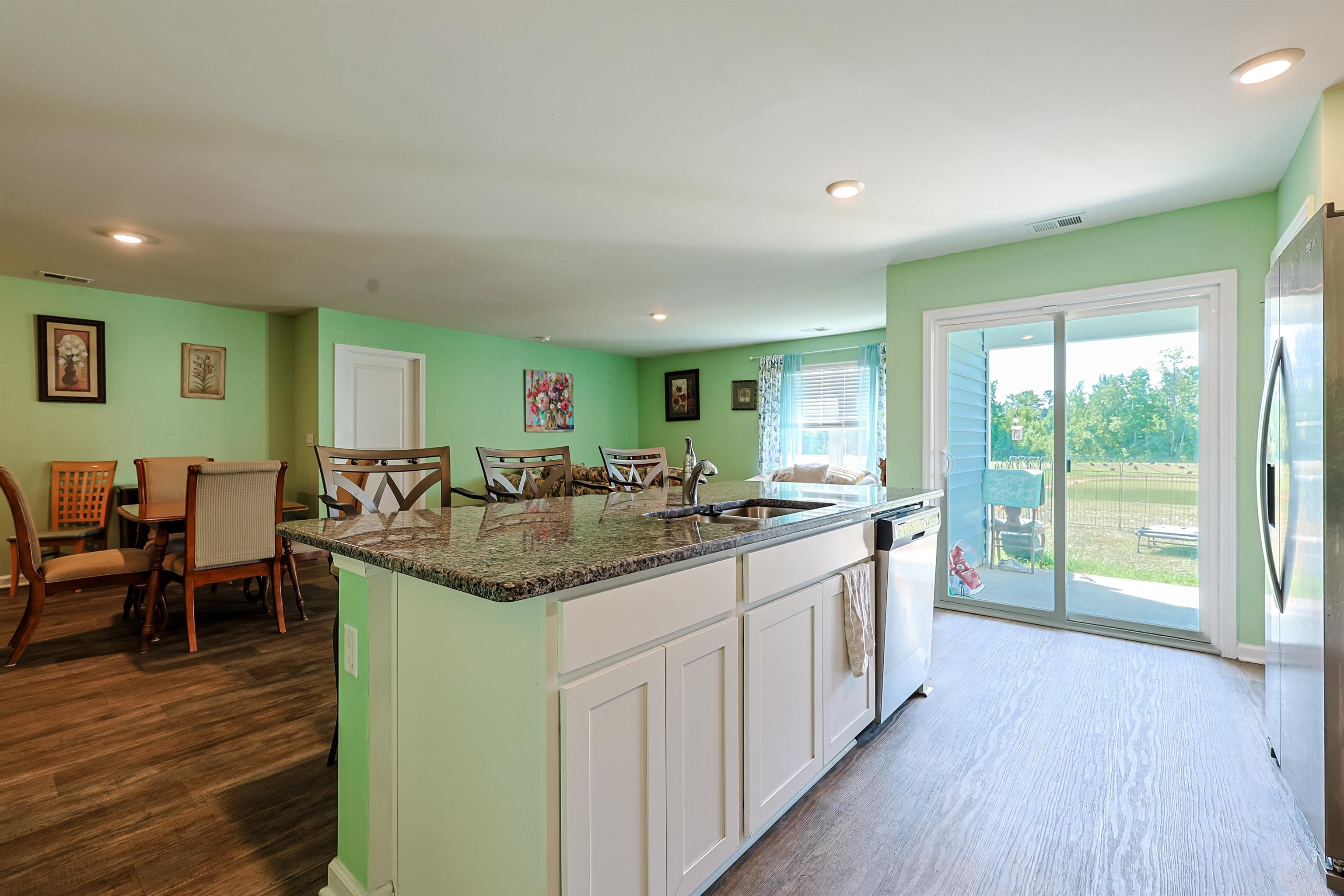 305 Woodcross Court Property Photo 10