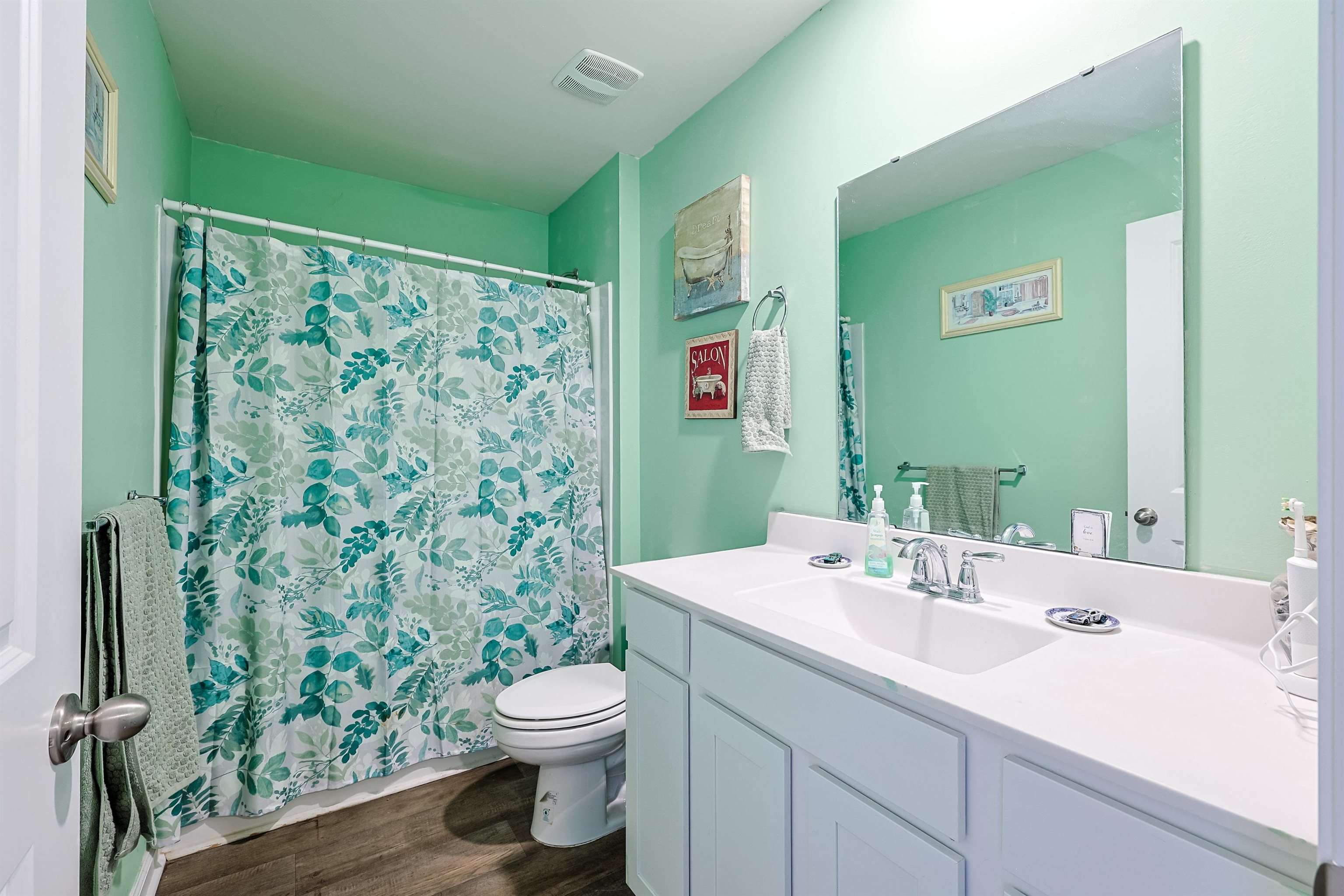 305 Woodcross Court Property Photo 21