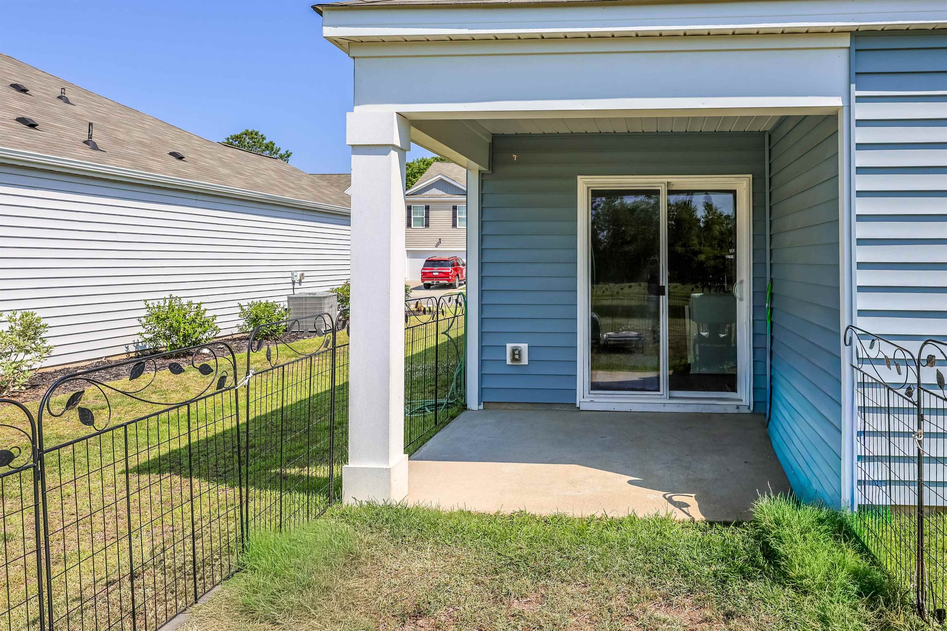 305 Woodcross Court Property Photo 26