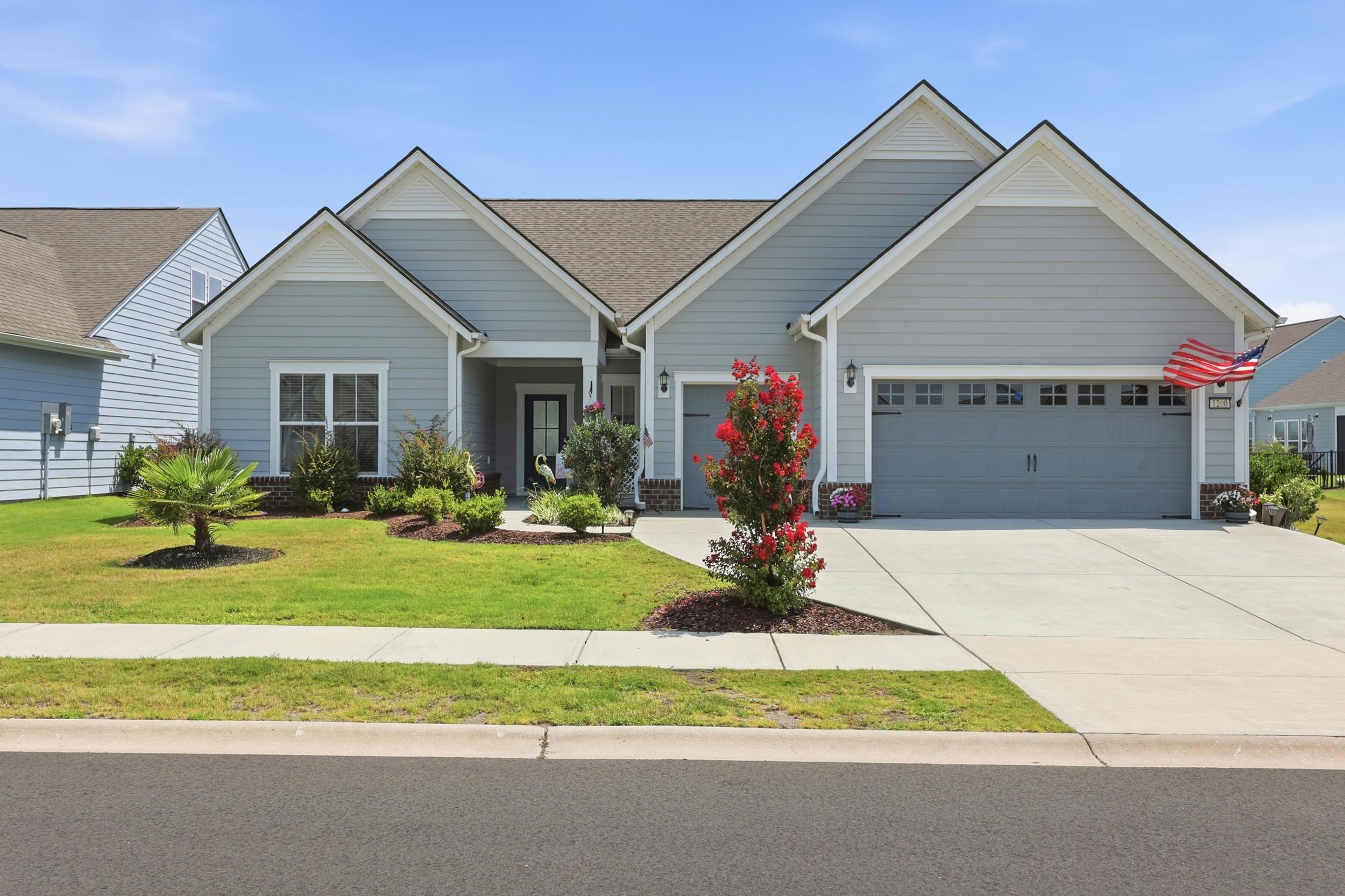 1200 Arezzo Ave. Property Photo 10