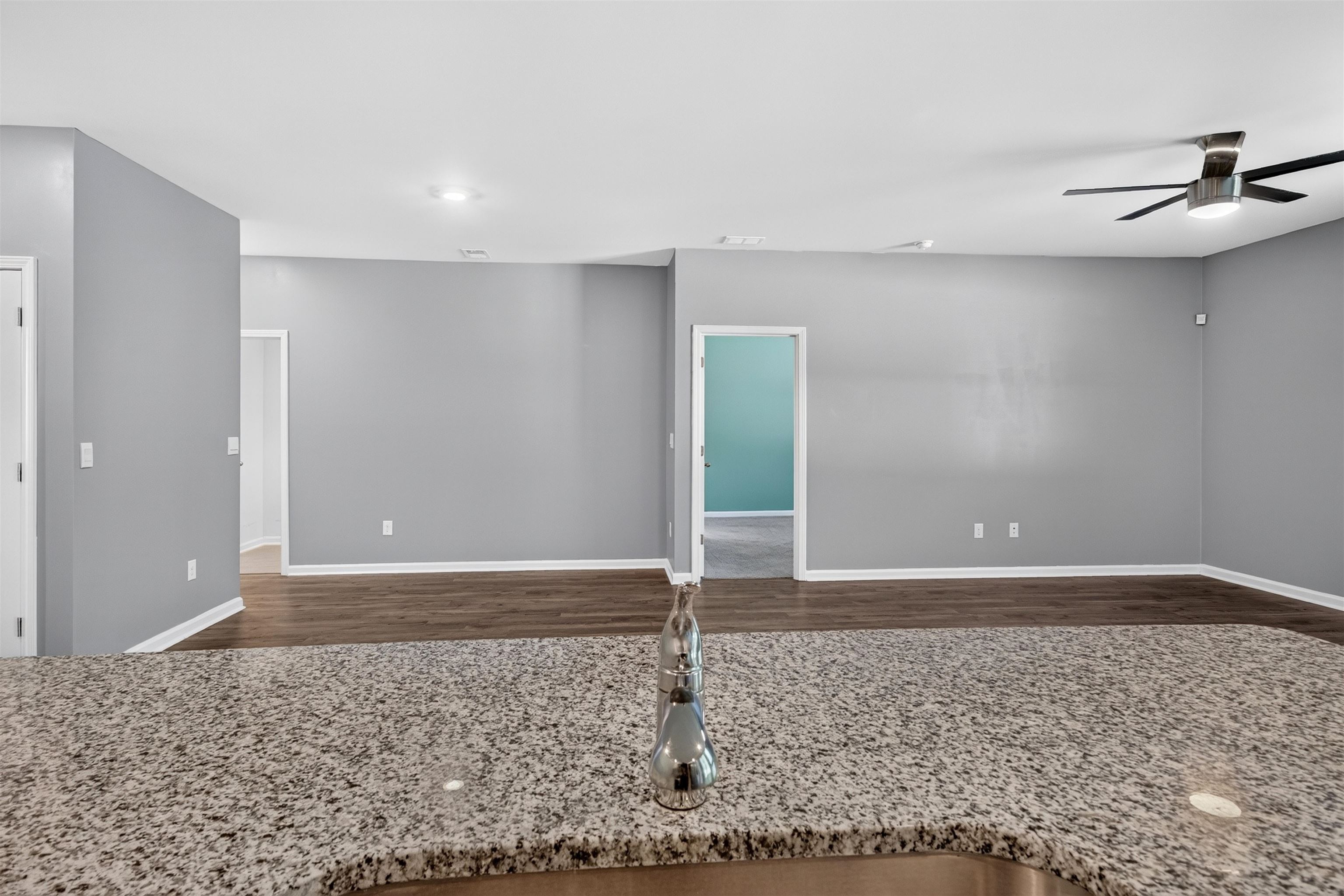 1440 Greenock Ln. Property Photo 10