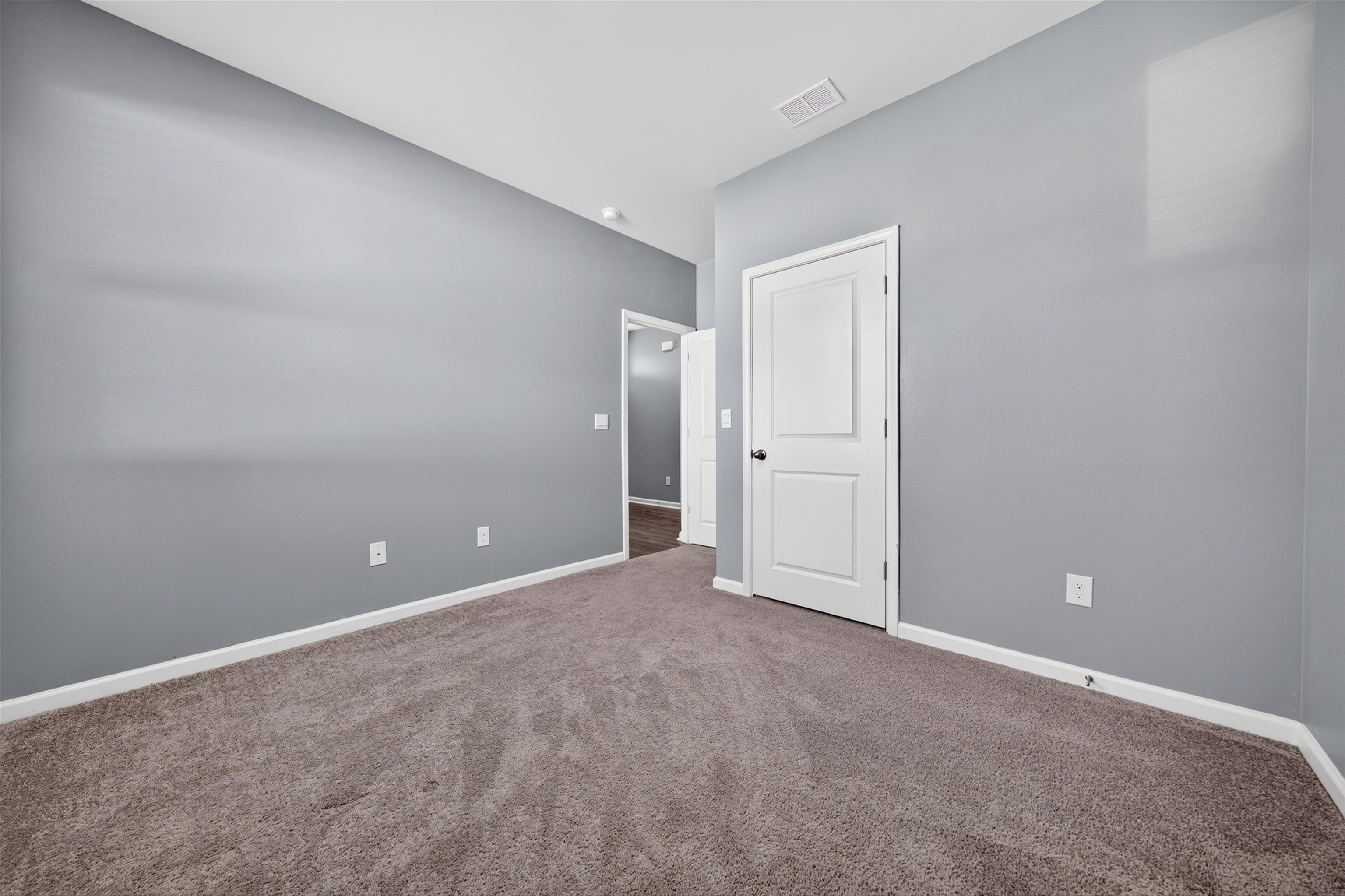 1440 Greenock Ln. Property Photo 15