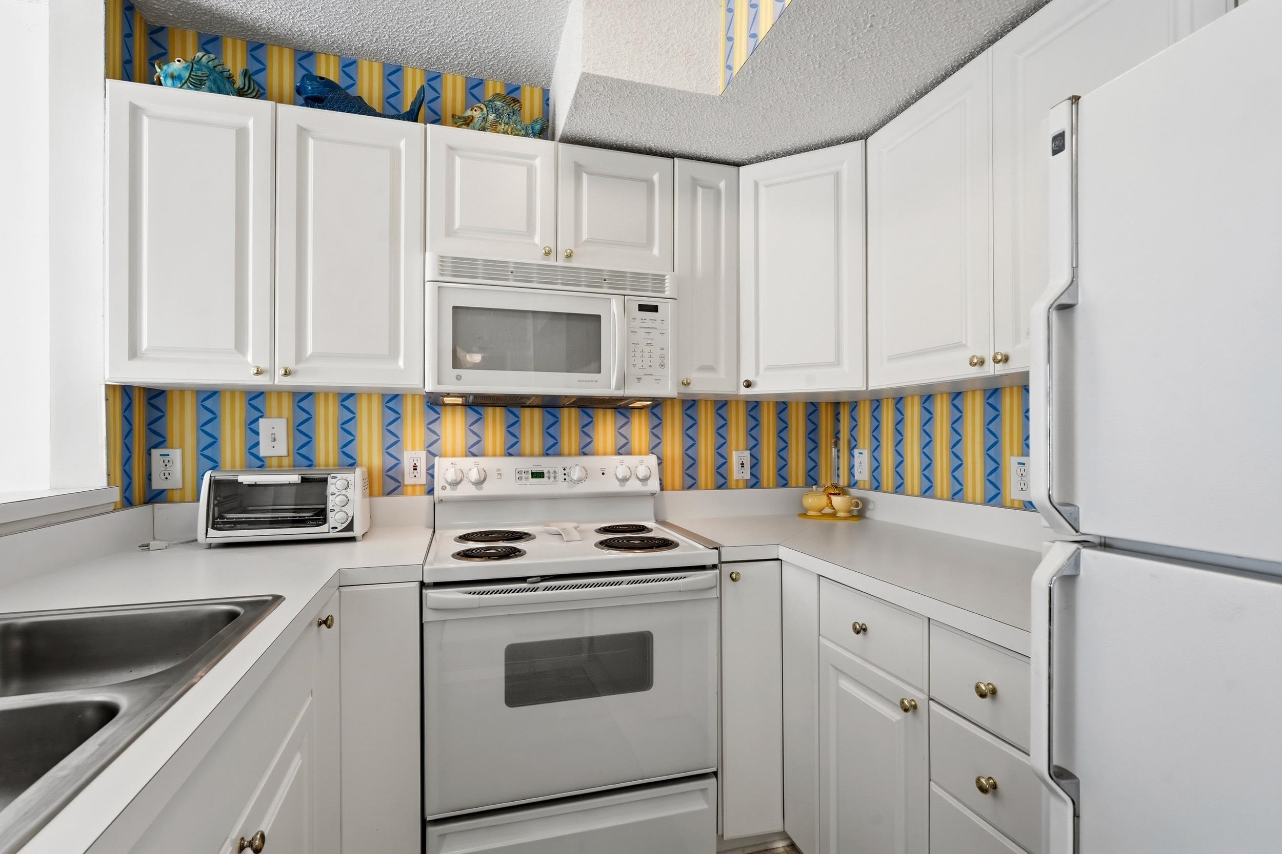 6103 N Ocean Blvd. Property Photo 11