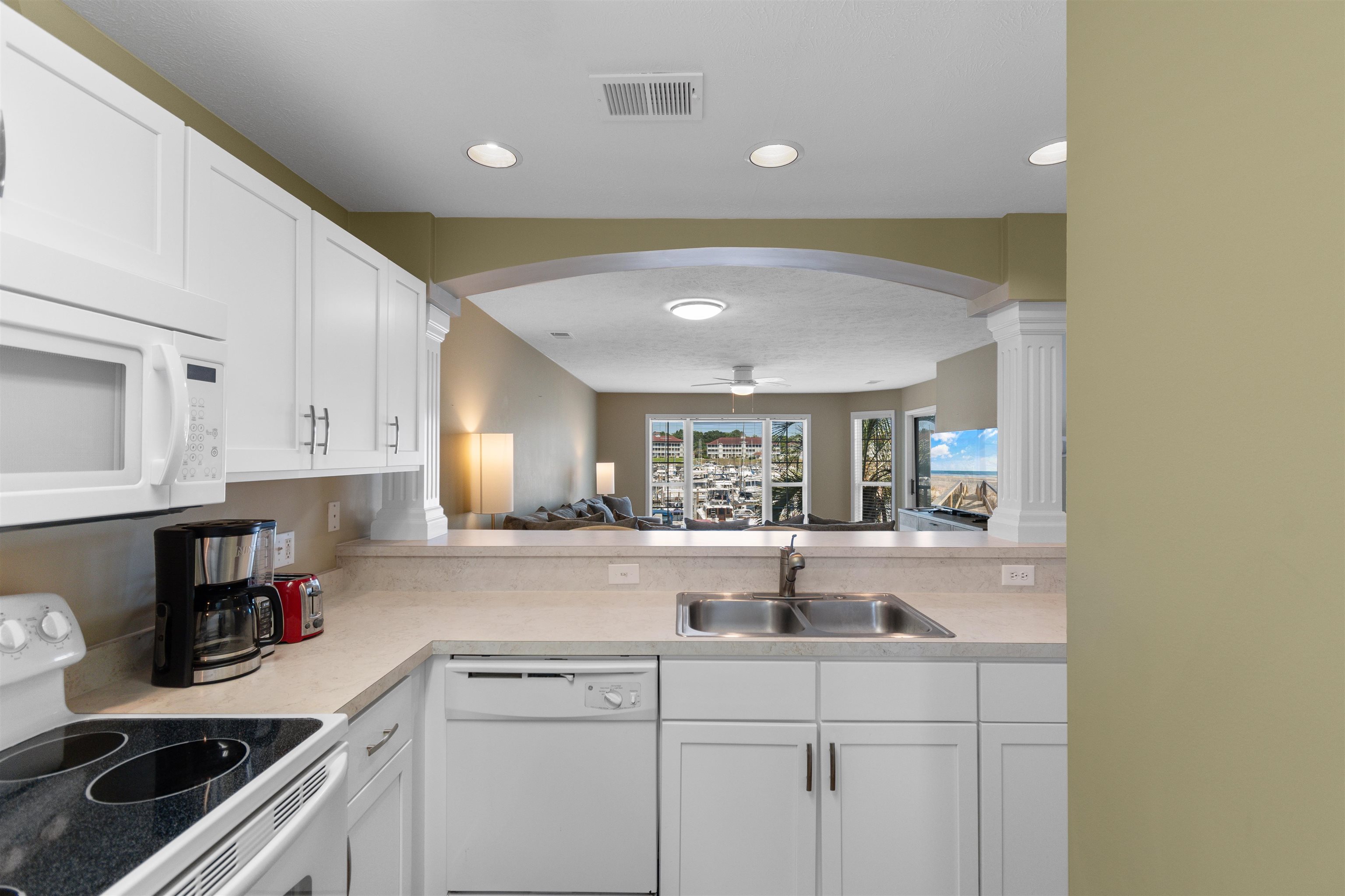4633 Lightkeepers Way Property Photo 8