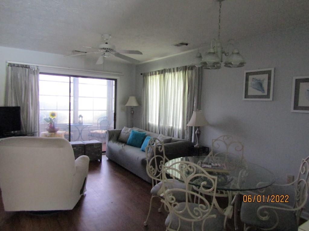 4266 Pinehurst Circle Property Photo 6