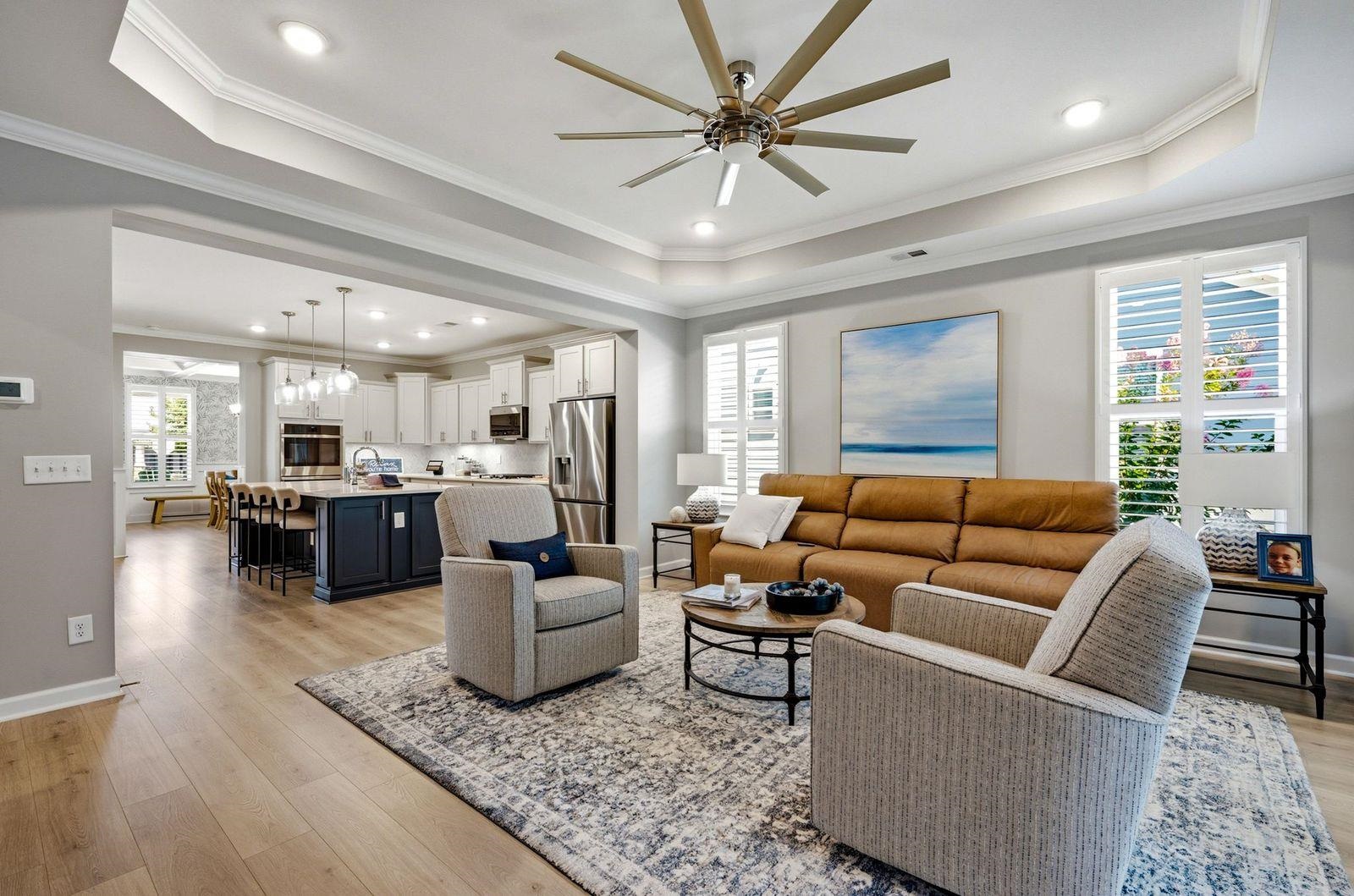 2081 Singing Palm Loop Property Photo 16