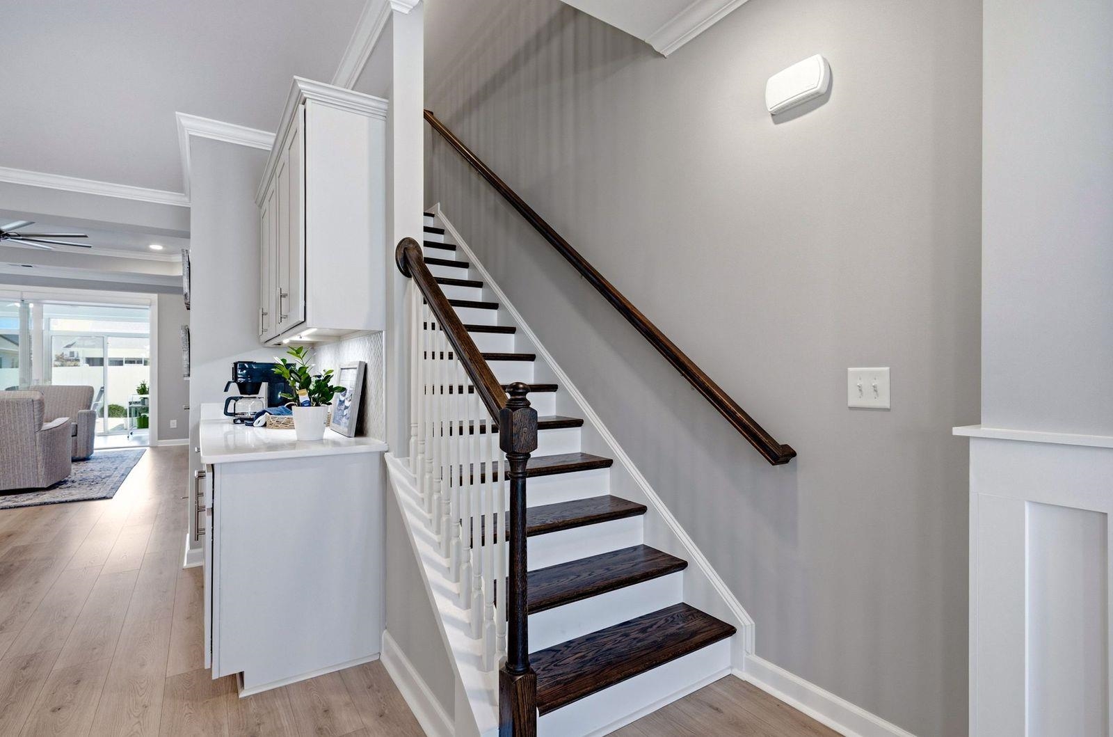 2081 Singing Palm Loop Property Photo 30