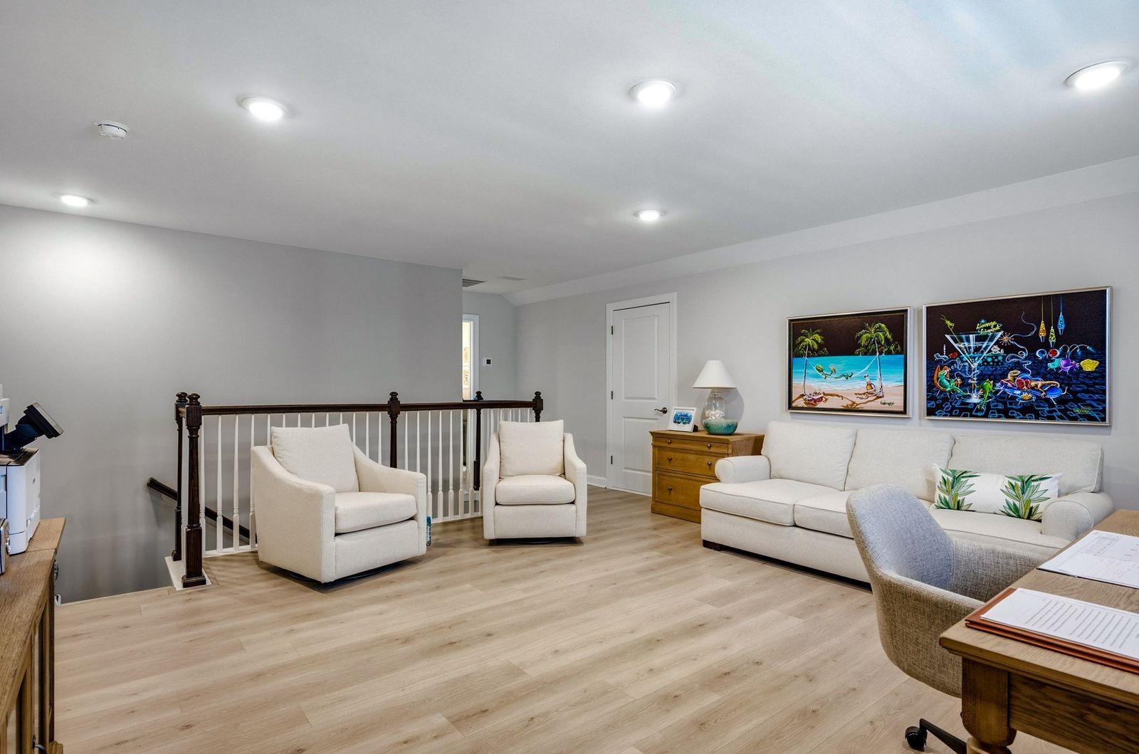 2081 Singing Palm Loop Property Photo 32