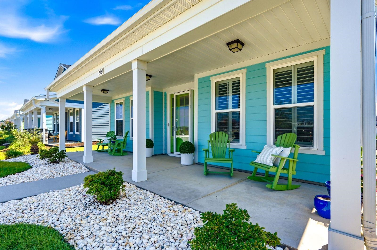 2081 Singing Palm Loop Property Photo 45