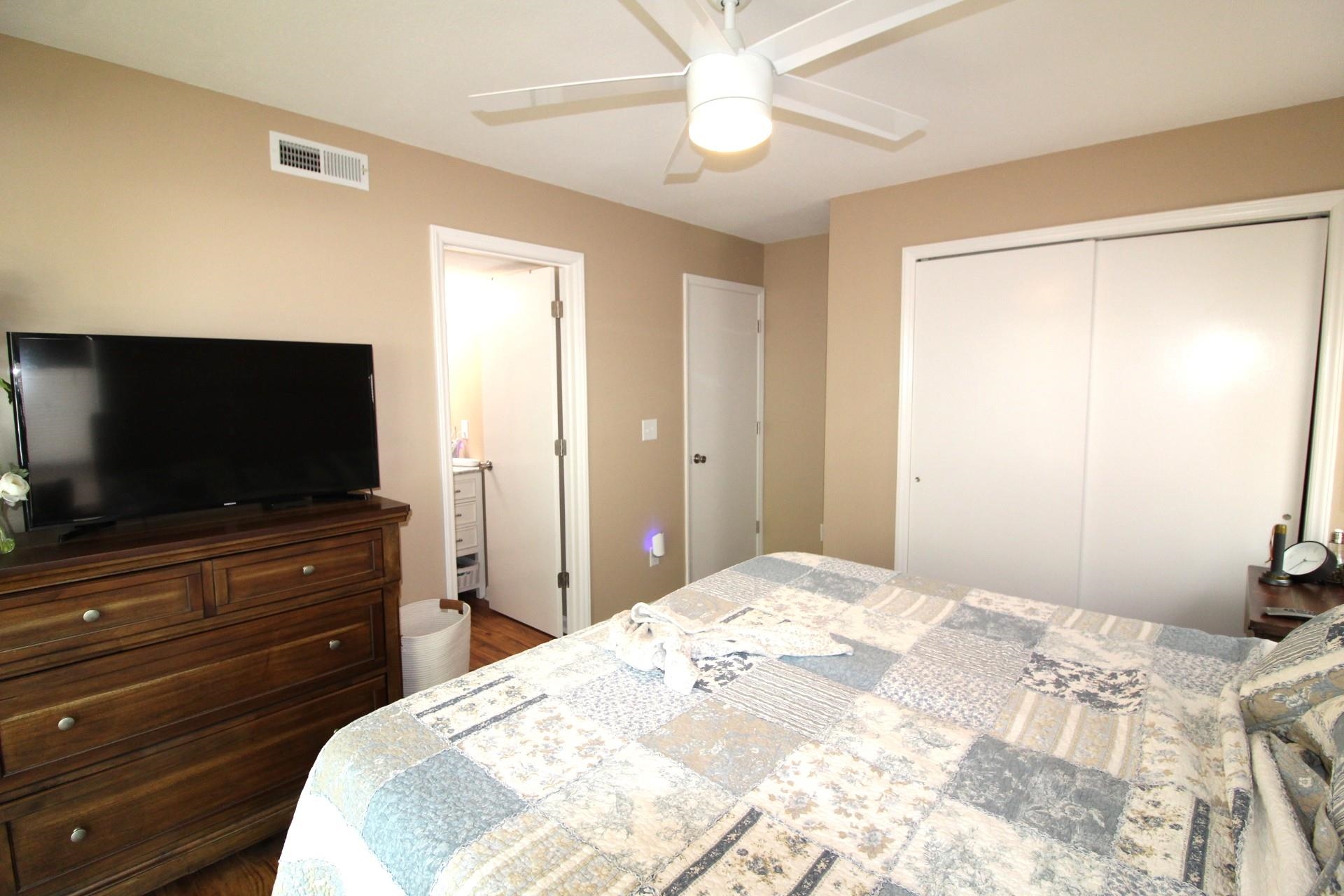 858 Tall Oaks Ct. Property Photo 12