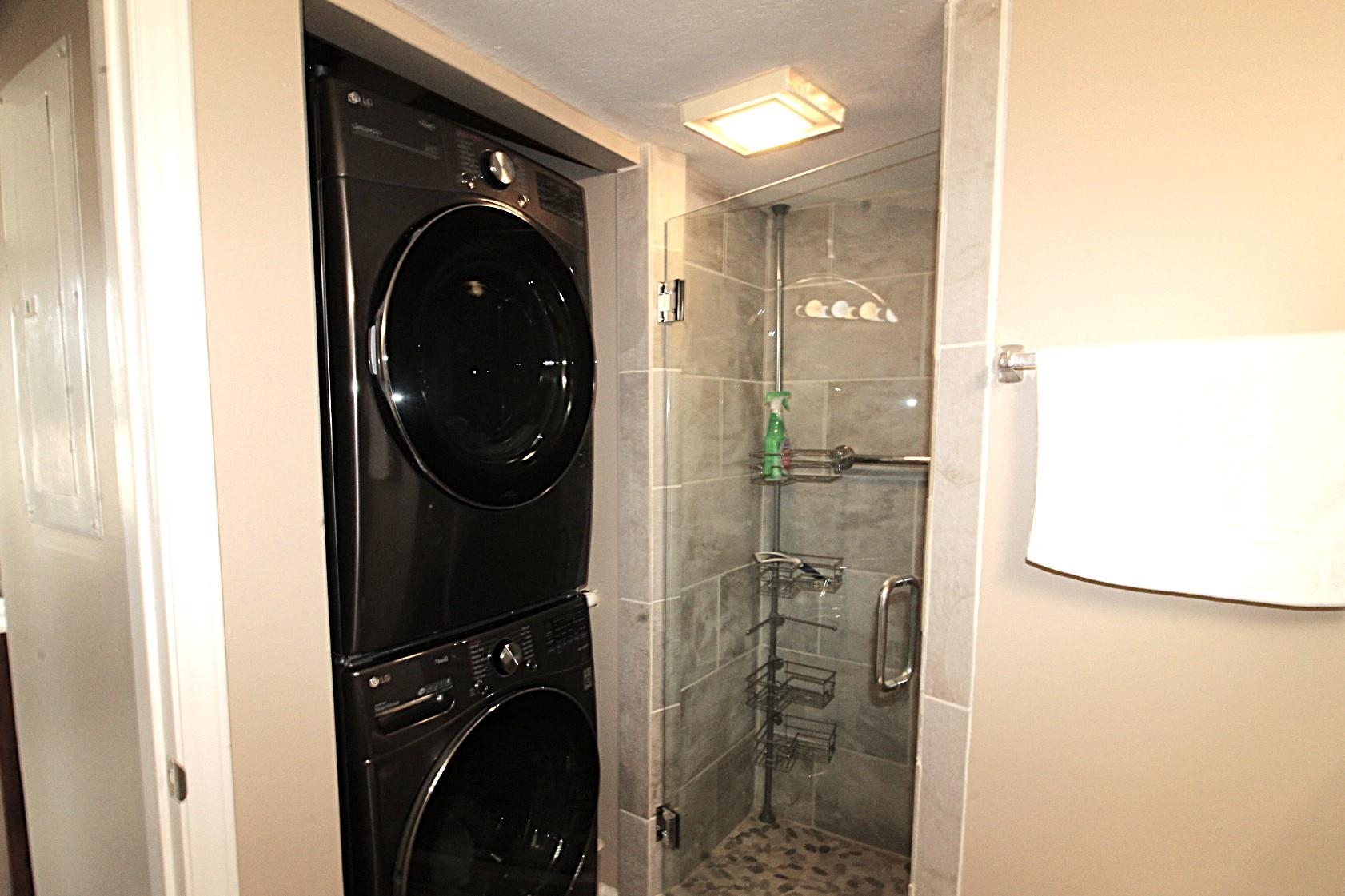 858 Tall Oaks Ct. Property Photo 16