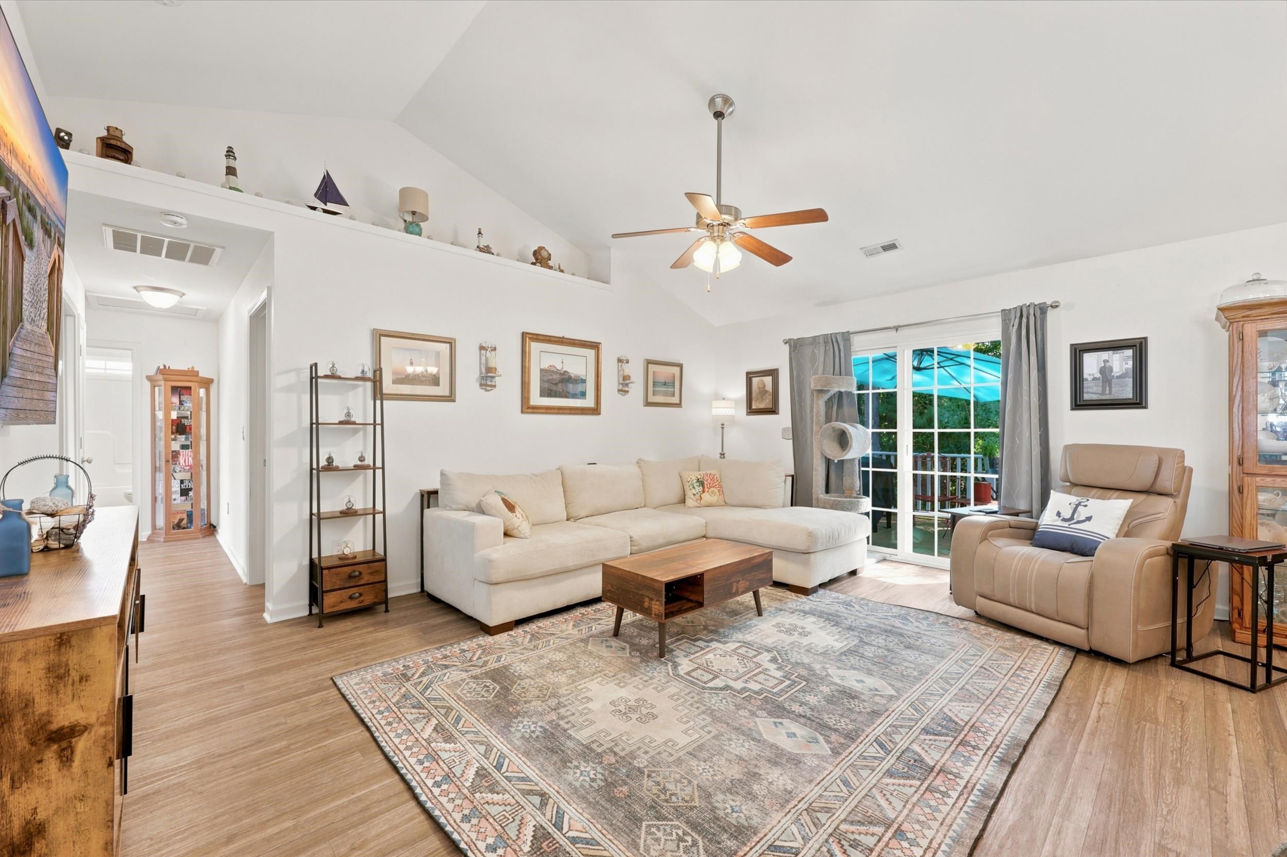 148 Balsa Dr. Property Photo 14