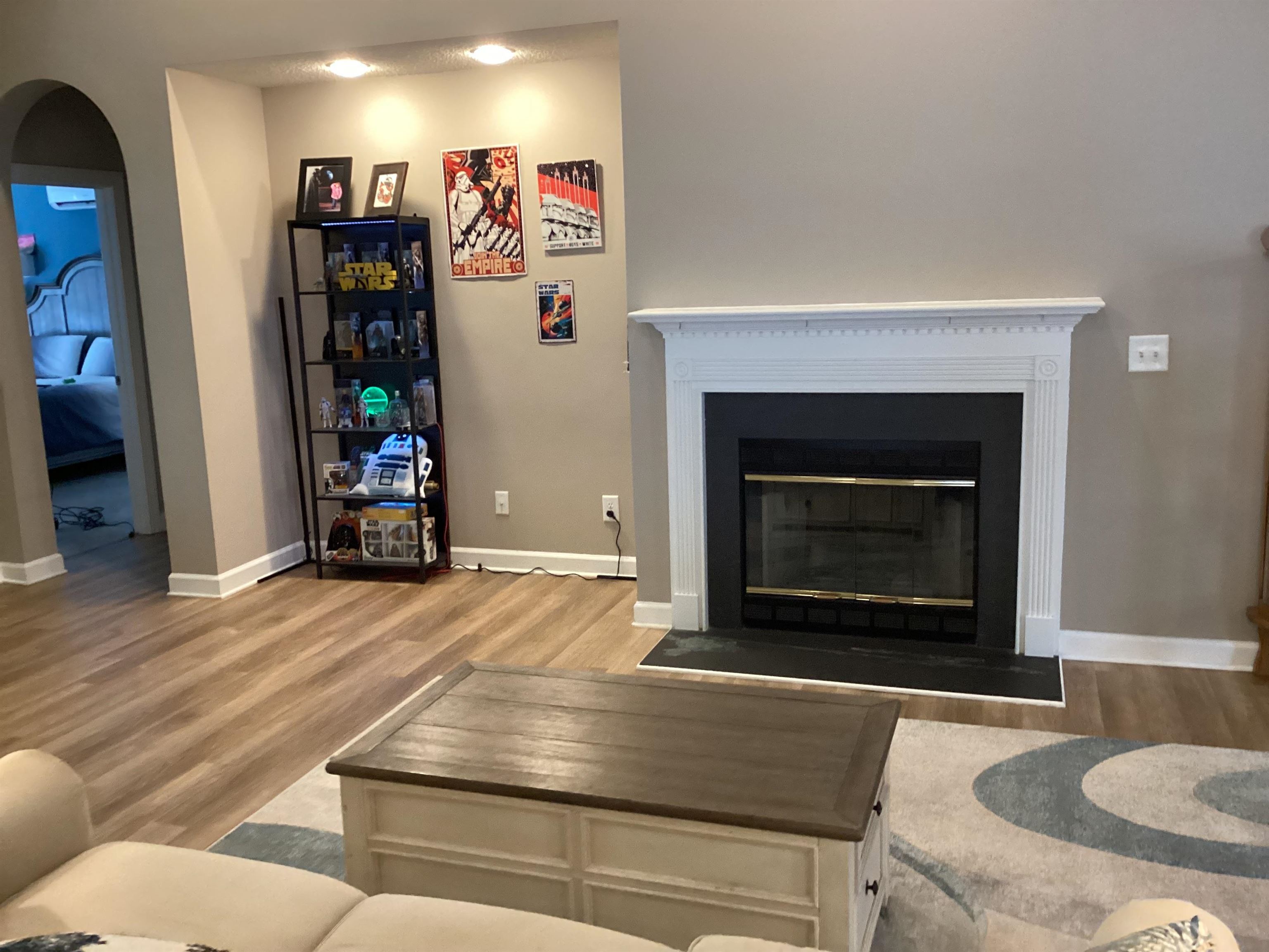 217 Camden Circle Property Photo 8