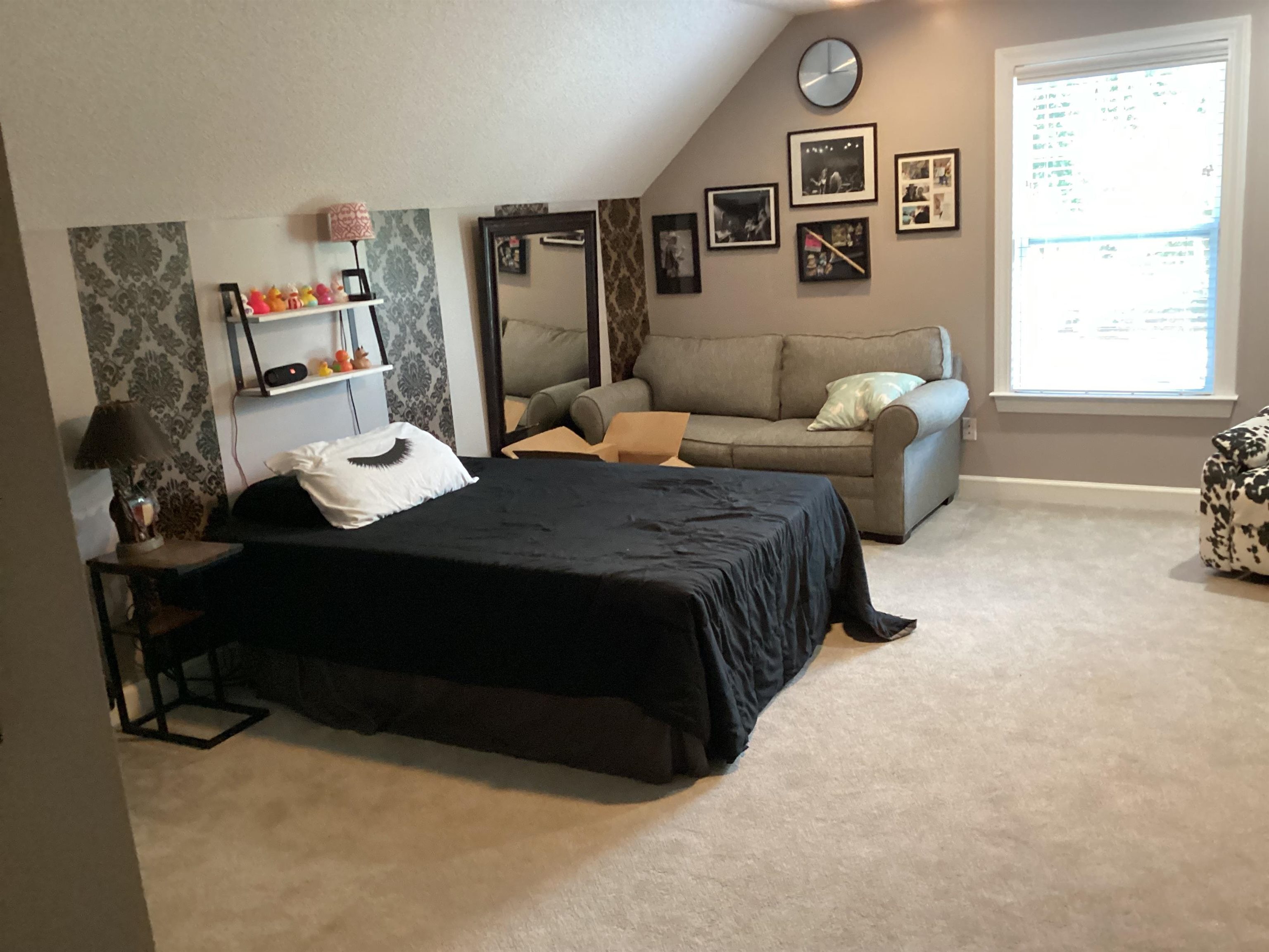 217 Camden Circle Property Photo 28