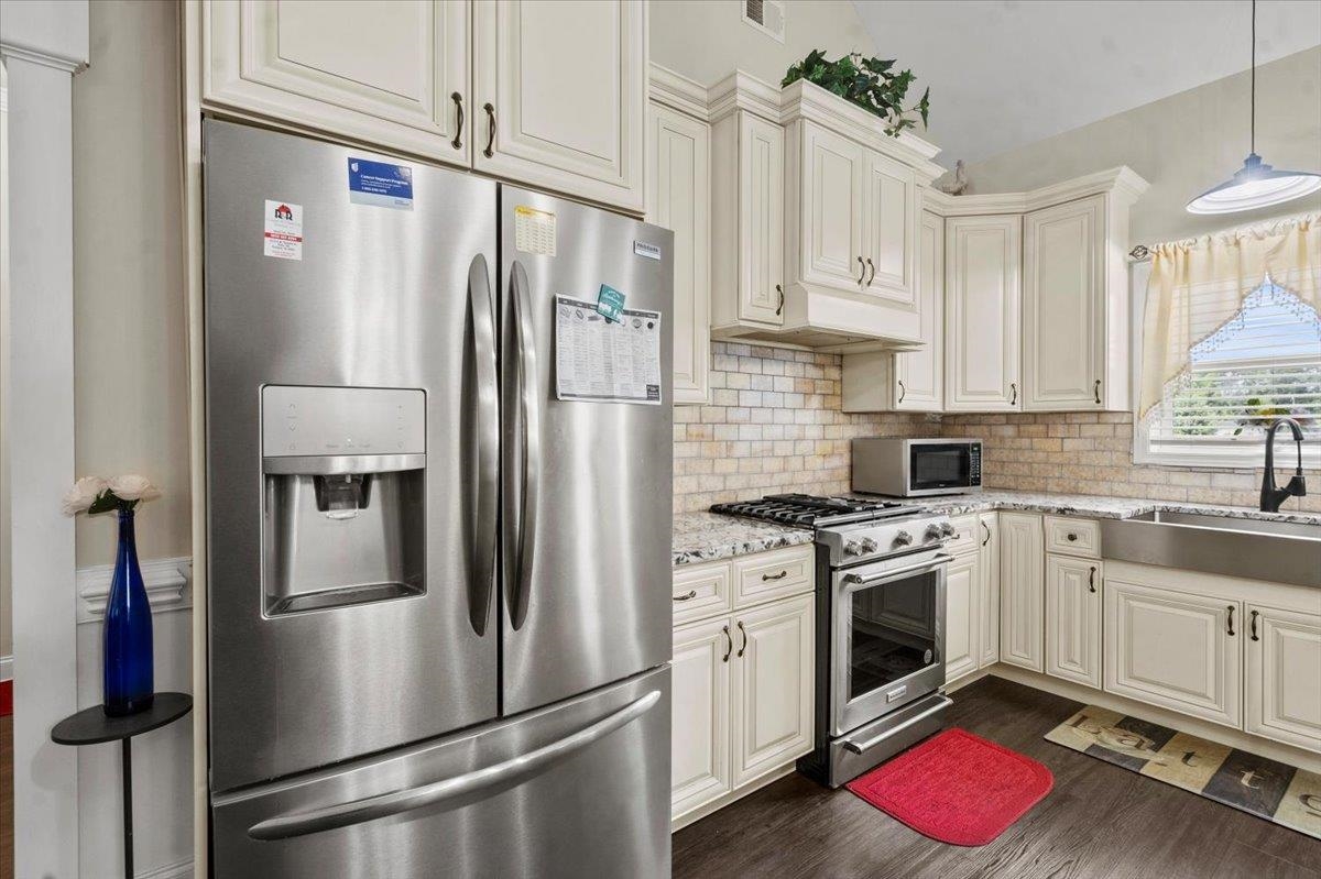 2215 Mclaurin Rd. Property Photo 5