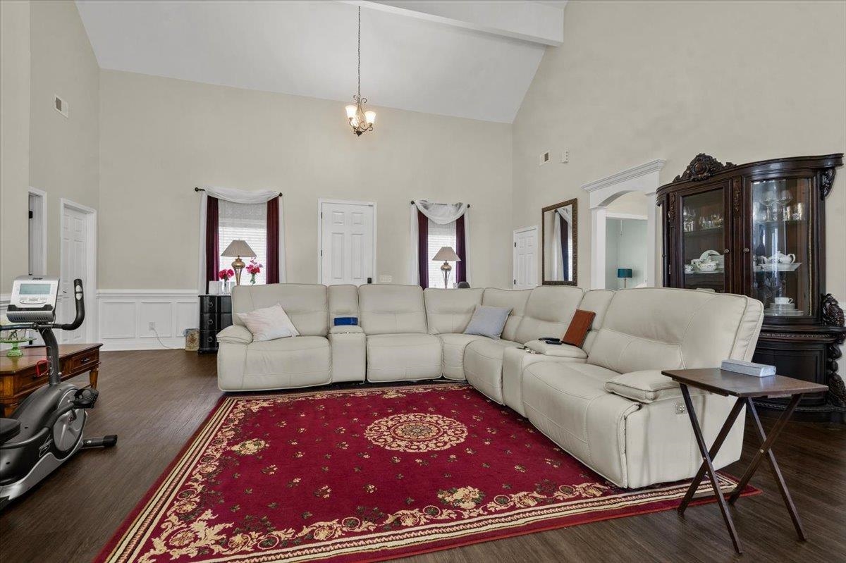 2215 Mclaurin Rd. Property Photo 8