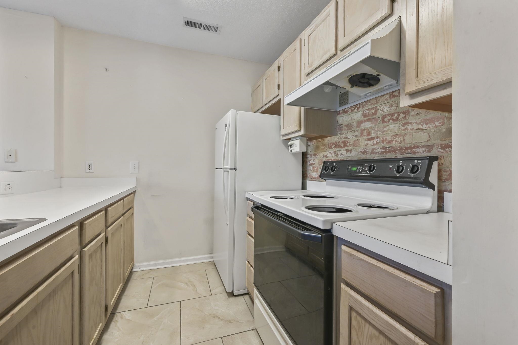 204 Landing Rd. Property Photo 7