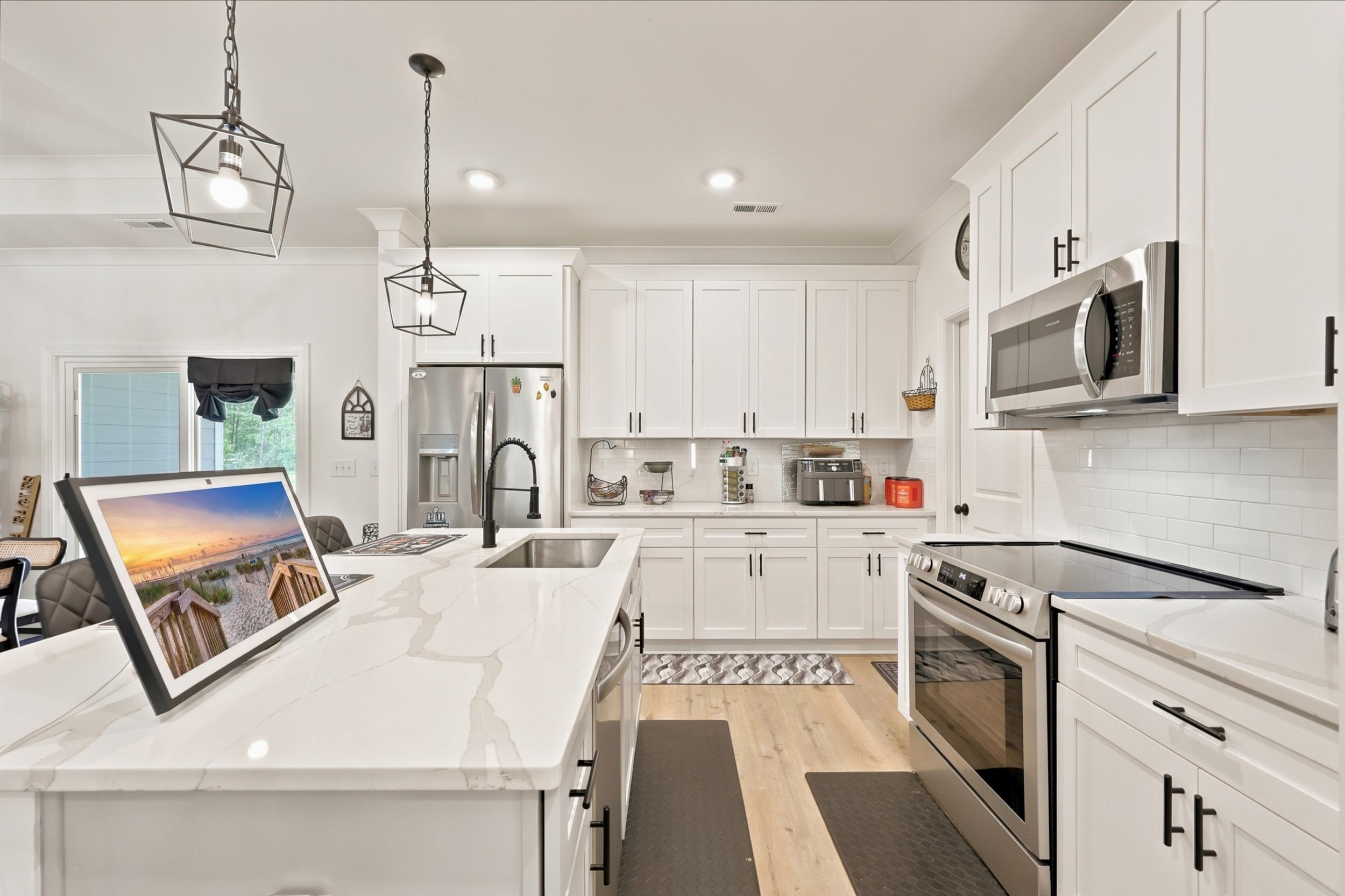 6000 Highway 66 Property Photo 10