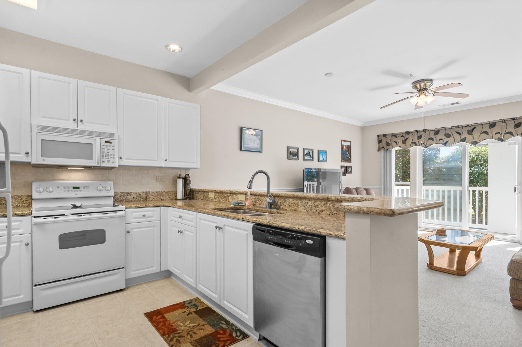 1009 World Tour Blvd. Property Photo 13