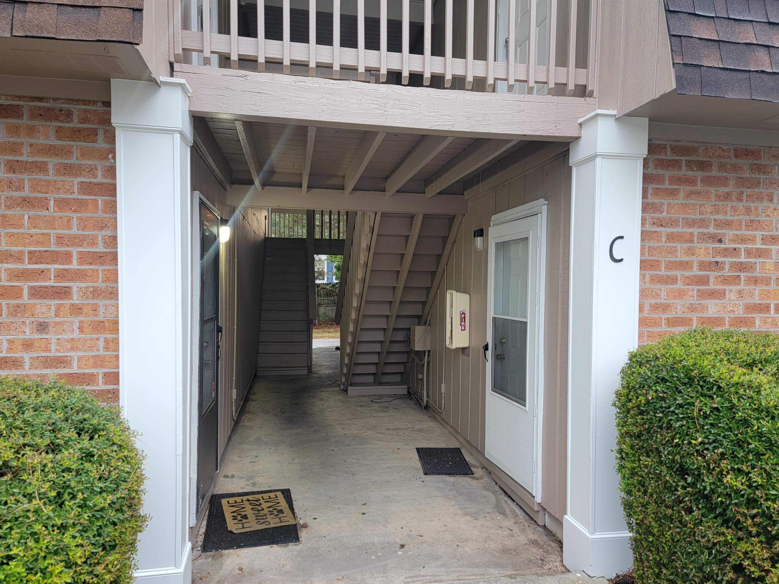 615 Carter Ln. Property Photo 2