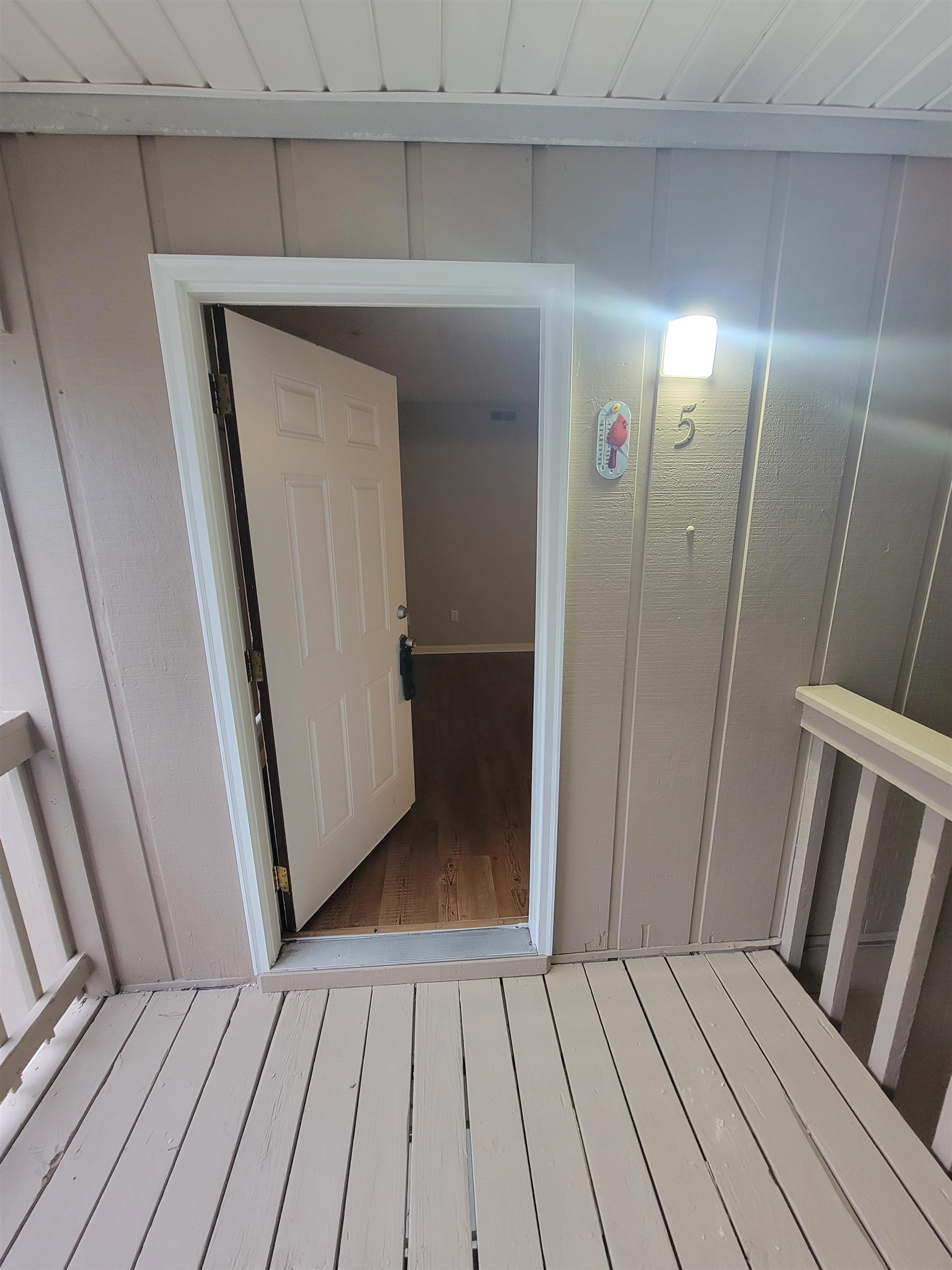 615 Carter Ln. Property Photo 3