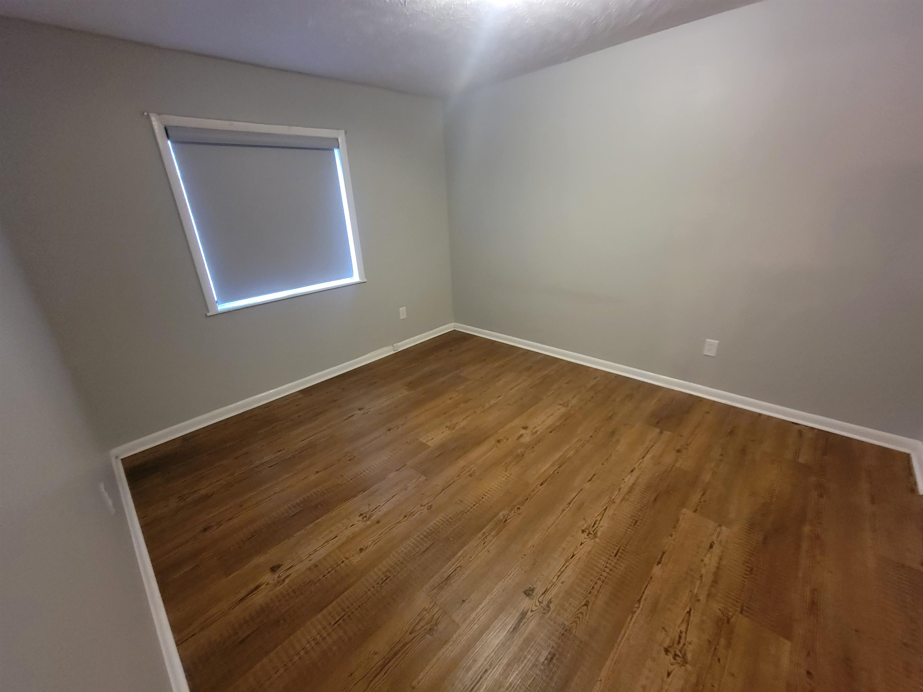 615 Carter Ln. Property Photo 14
