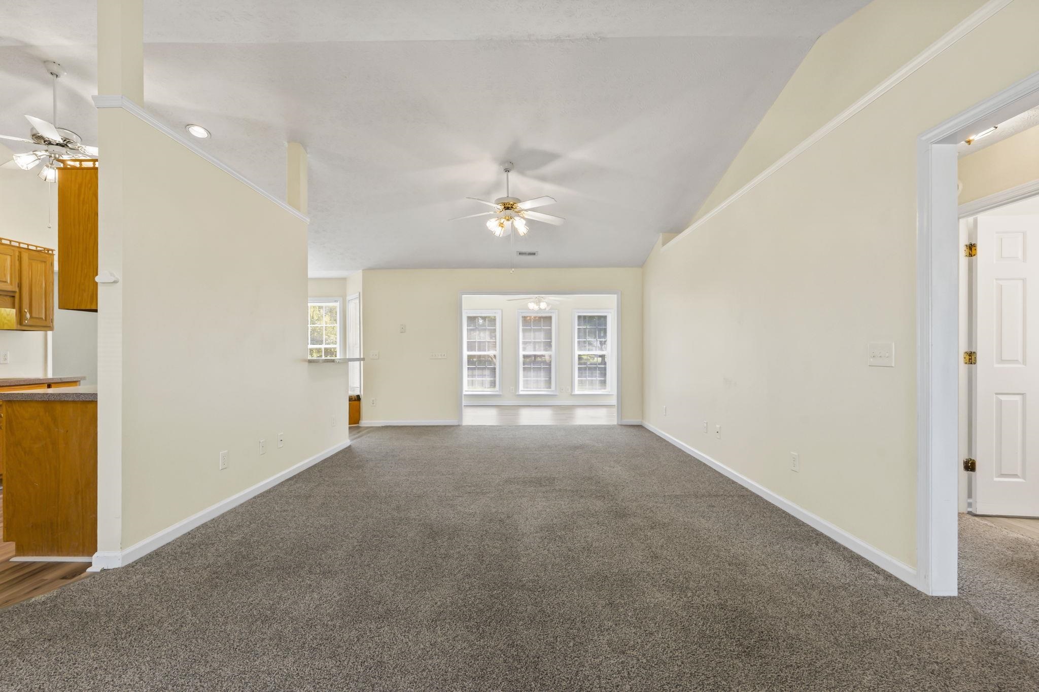 1372 Gailard Dr. Property Photo 5