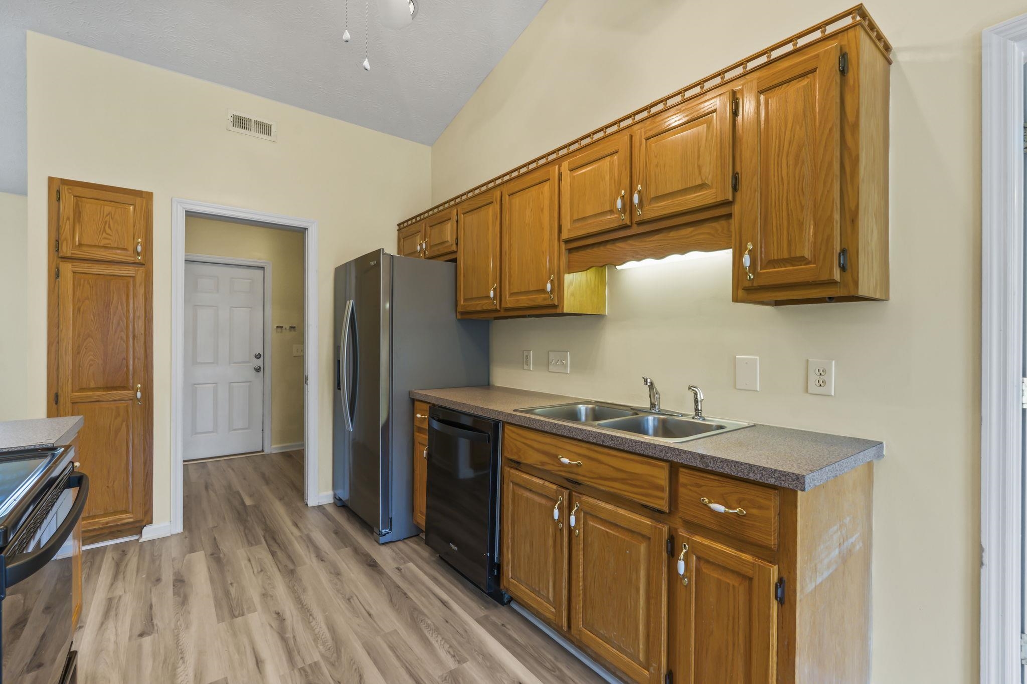 1372 Gailard Dr. Property Photo 15