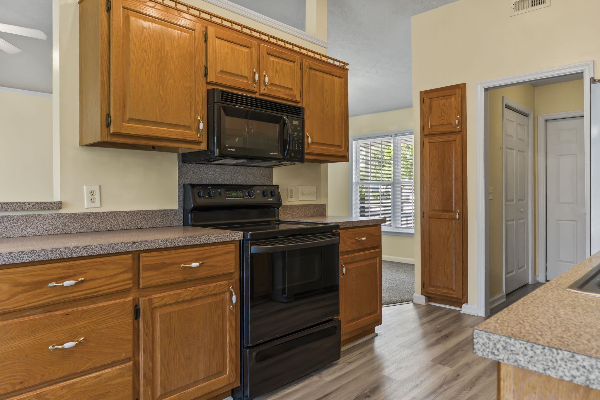 1372 Gailard Dr. Property Photo 16
