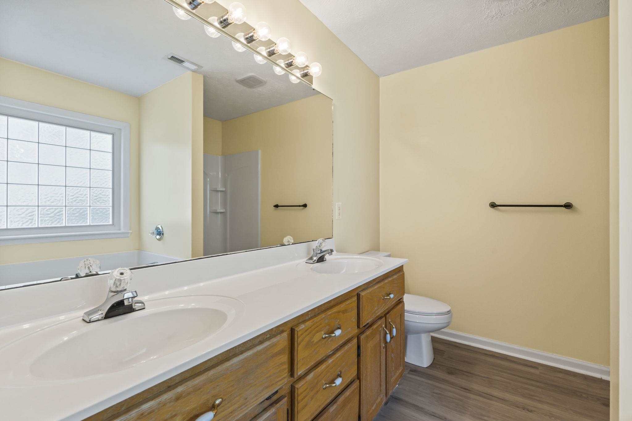 1372 Gailard Dr. Property Photo 24