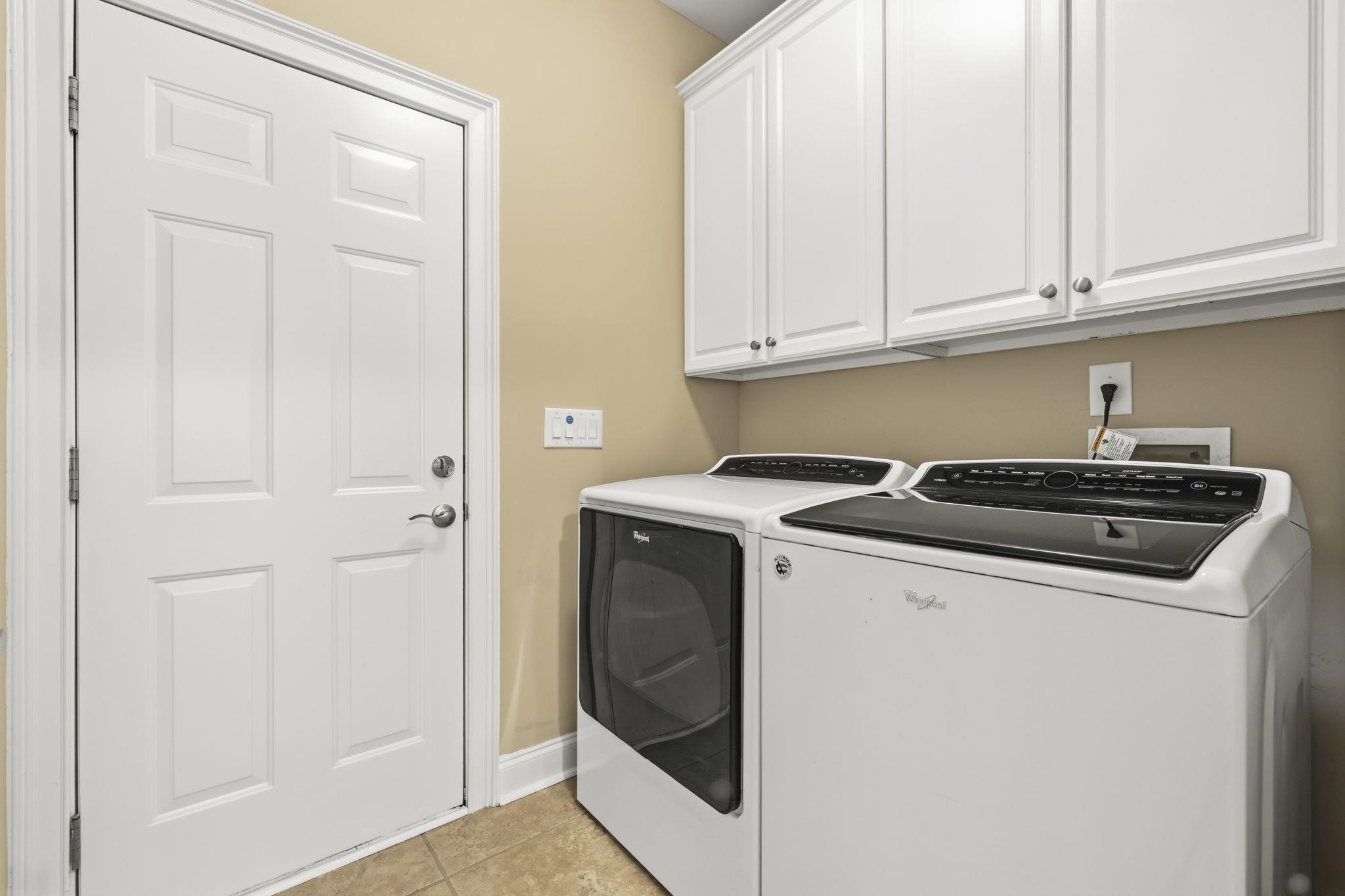 552 Walcott Dr. Property Photo 47