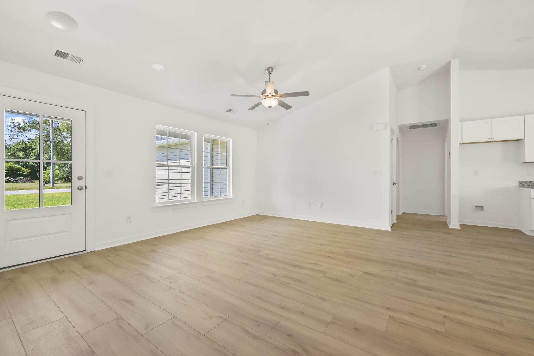 439 Pine Needle Dr. Property Photo 5