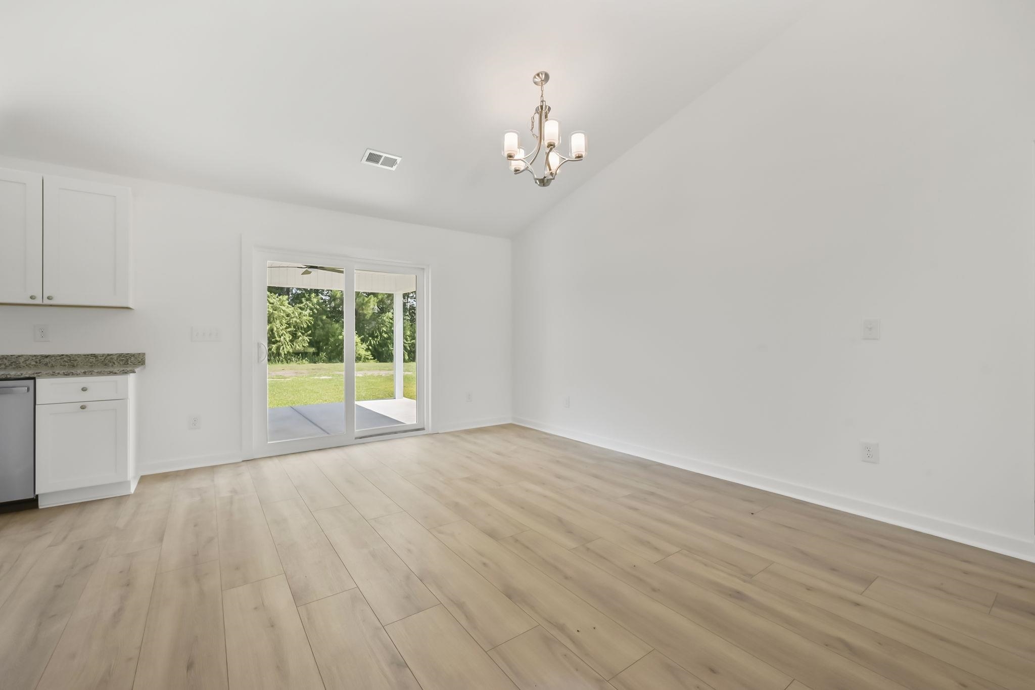 439 Pine Needle Dr. Property Photo 13