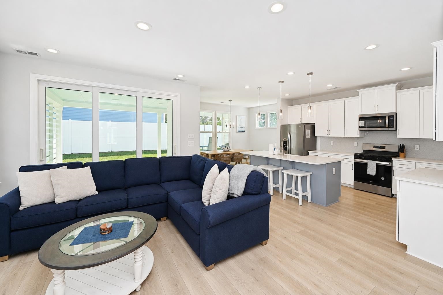 2524 Hillbourne Loop Property Photo 5