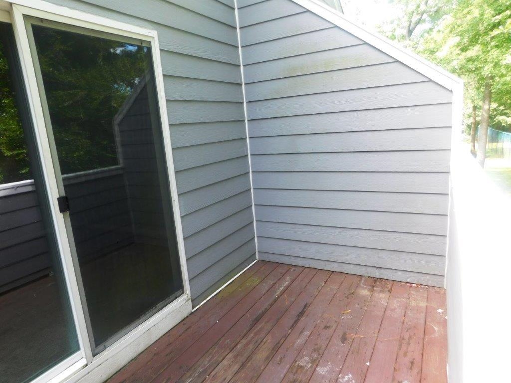 1202 Tiffany Ln. Property Photo 9
