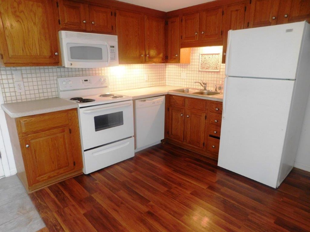1202 Tiffany Ln. Property Photo 13
